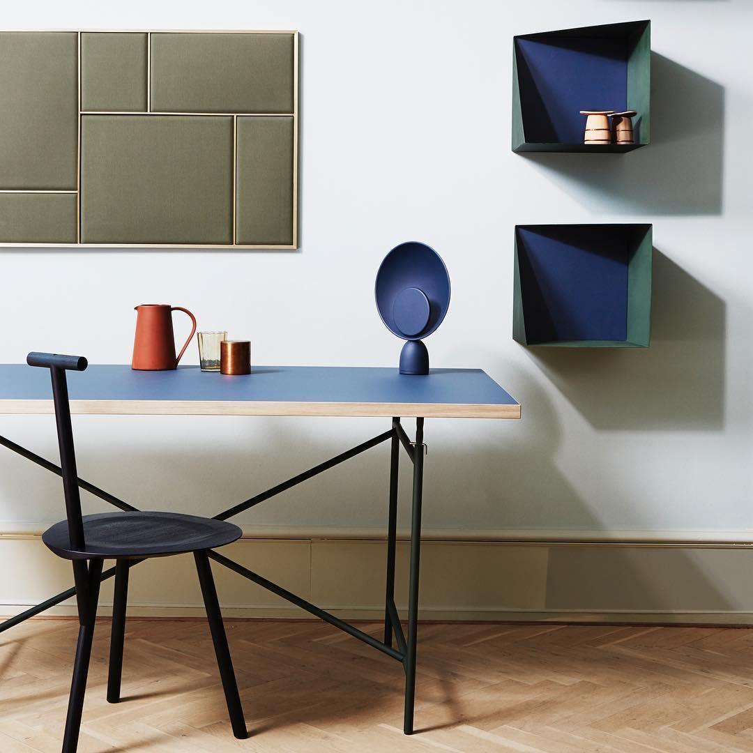 Blooper Table Lamp - Modern LED Desk Light for Home Office, Bedroom & Living Room - Perfect for Reading, Working & Decor
