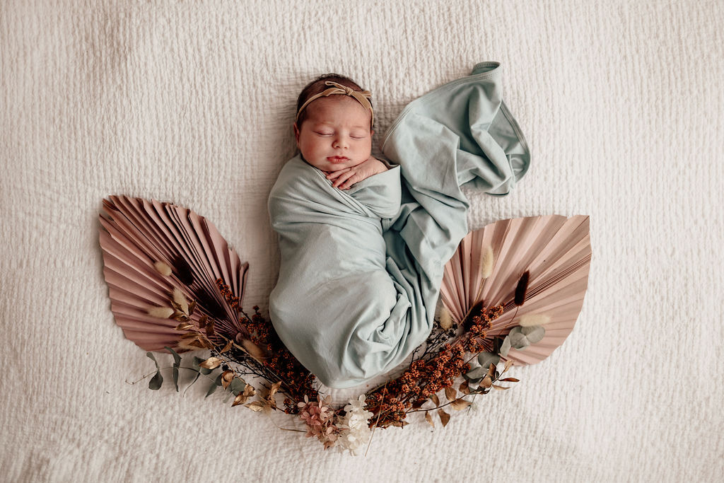Snuggle Hunny Baby Jersey Wrap & Beanie Set - Soft Newborn Swaddle Blanket & Hat - Sage Green - Perfect for Baby Showers, Newborn Photography & Cozy Nursery Time