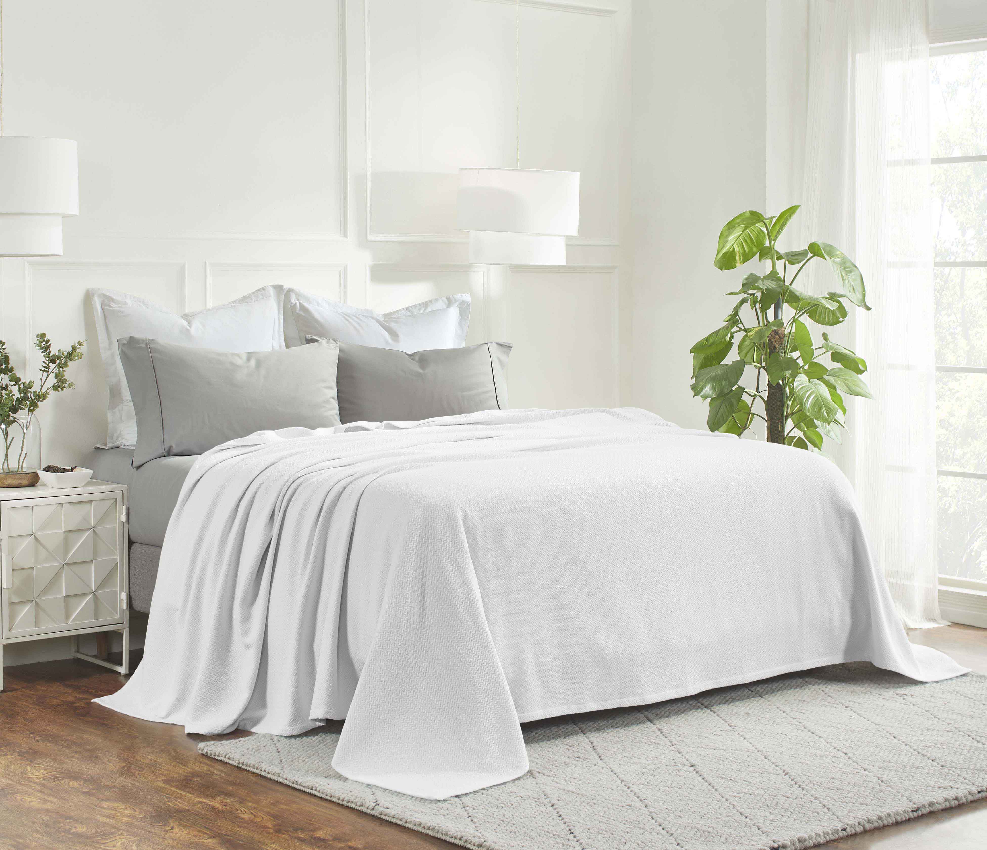 Premium Nobel Cotton Textured Chevron Lightweight Woven Blanket - Soft & Breathable Throw for Sofa, Bed, and Outdoor Picnics - Cozy Home Decor & Travel Companion