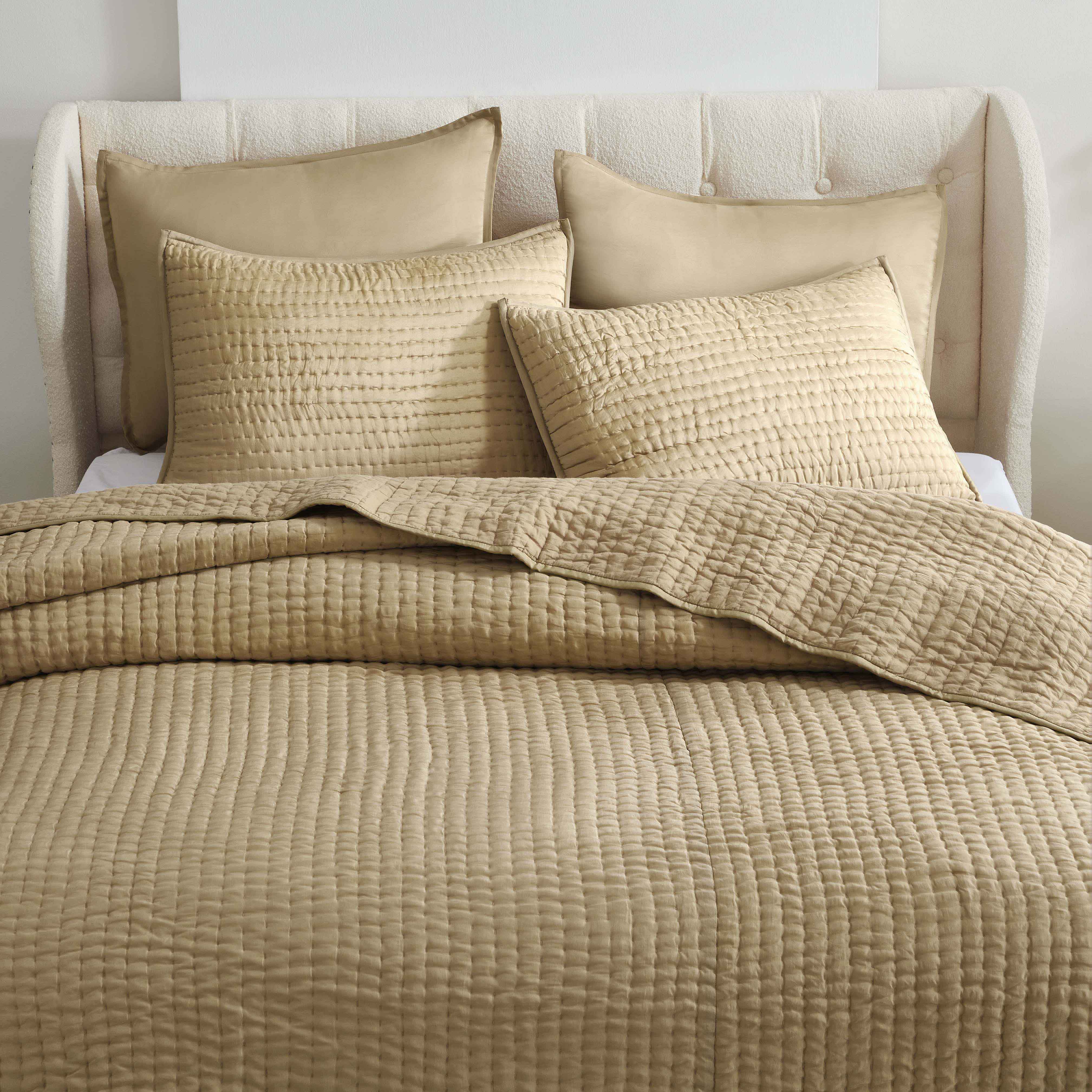 Bella 100% Pure Silk Pick Stitch Medium Weight Quilt & Sham Set - Queen Size Luxury Bedding for Elegant Bedroom Decor & Cozy Sleep