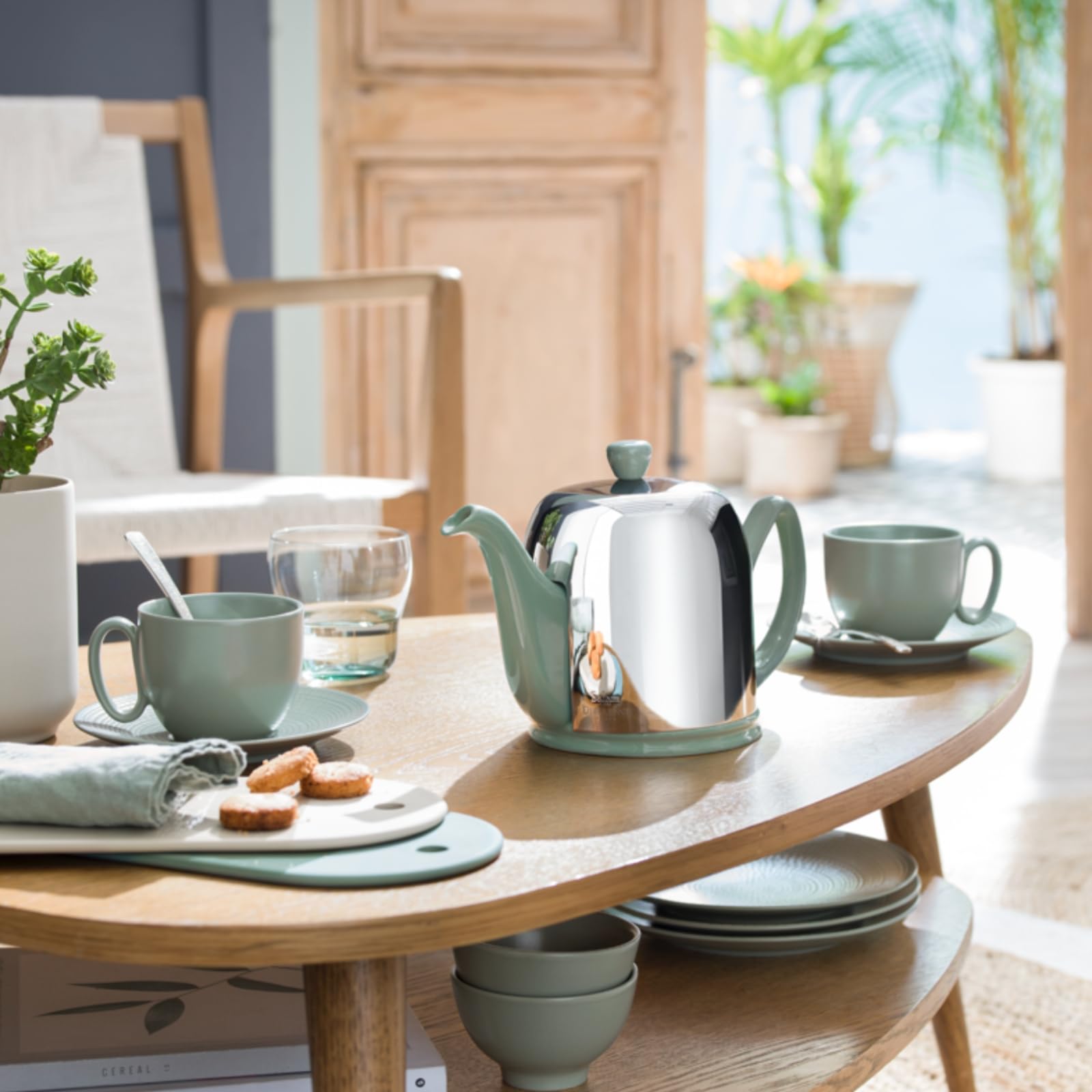 Premium French Porcelain Teapot with Emerald Aluminum Lid - 36oz (6 Cup) Loose Leaf Tea Kettle with Removable Infuser - Elegant Black Ceramic Tea Pot for Afternoon Tea, High Tea & Home Decor
