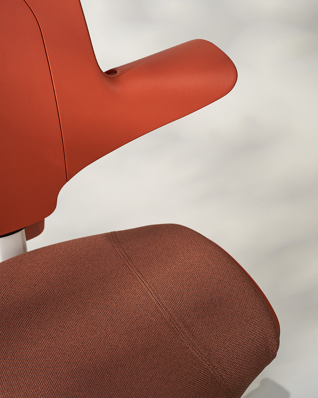 HÅG Capisco Puls 8020 Ergonomic Office Chair - Rosehip CURA Collection | Adjustable Height & Seat | Home & Office Workspace Solution