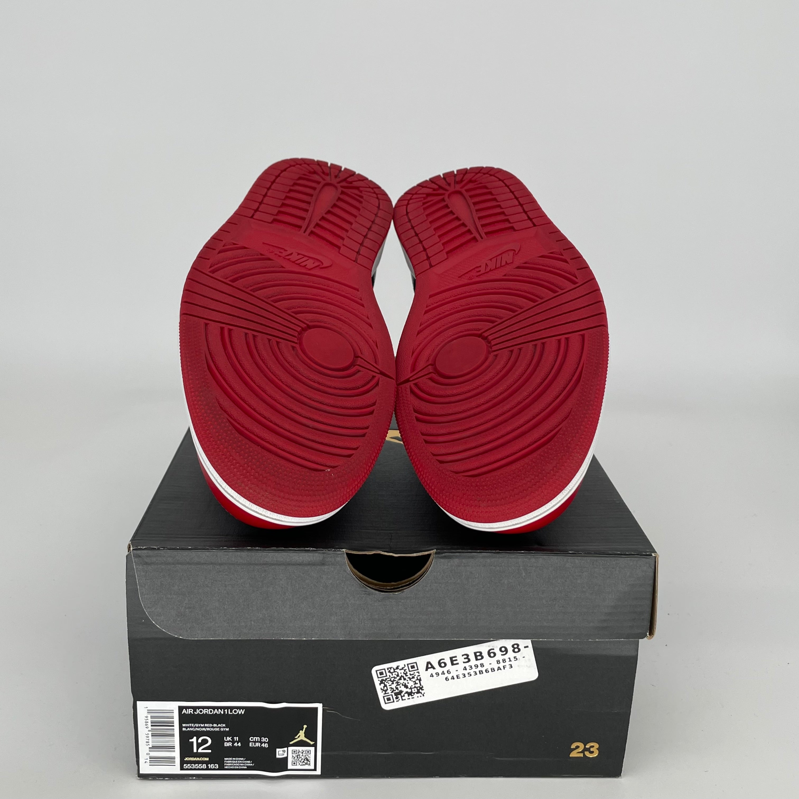 AIR JORDAN 1 LOW BULLS Men's Basketball Shoes - Size 12 (553558-163) - Retro Style Sneakers for Casual Wear, Street Fashion & Sports