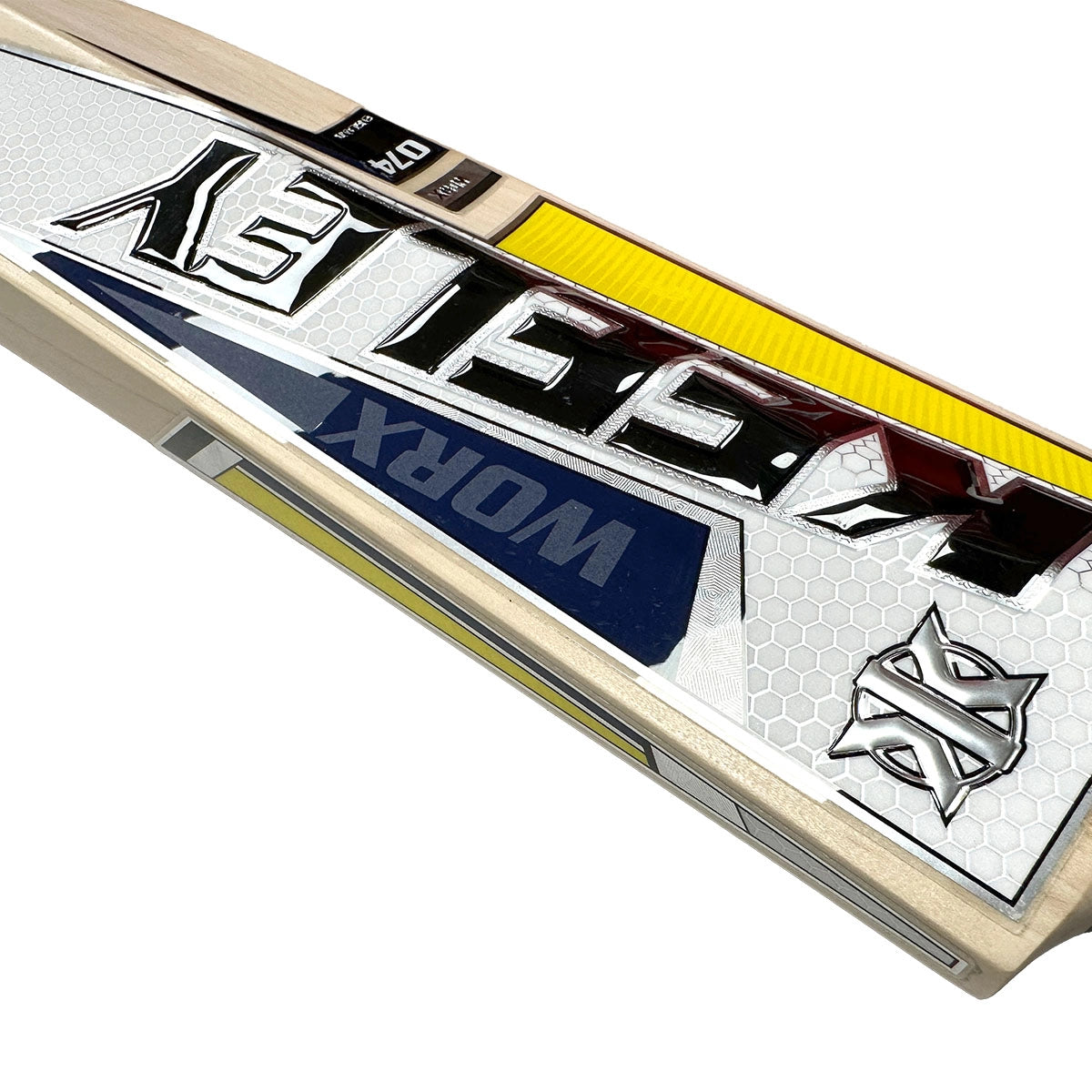 Keeley Worx 074 Grade 3 Cricket Bat - Premium English Willow for Junior Players - Perfect for Practice Matches & School Tournaments