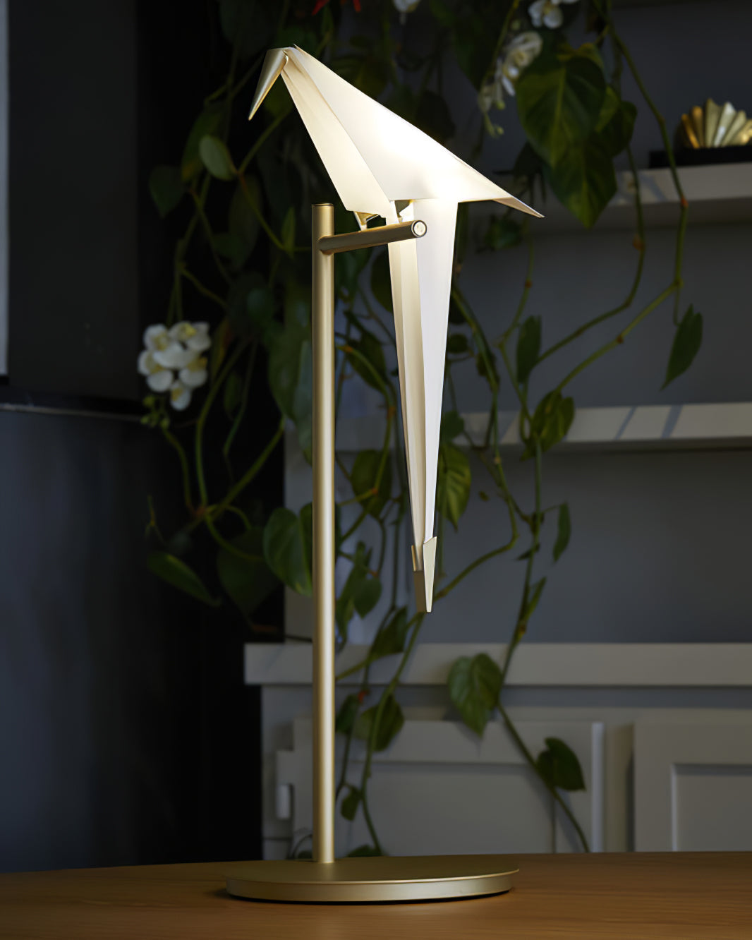 Origami Paper Crane LED Table Lamp - Handmade Japanese Decor for Bedroom & Living Room - Perfect for Relaxation & Meditation Spaces