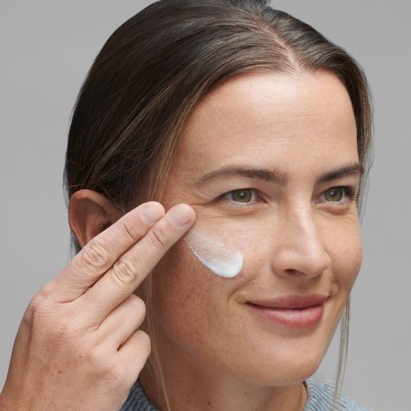 PowerBright Overnight Cream - Anti-Aging Night Moisturizer with Hyaluronic Acid & Vitamin E for Glowing Skin | Perfect for Nighttime Skincare Routine & Dry Skin Relief