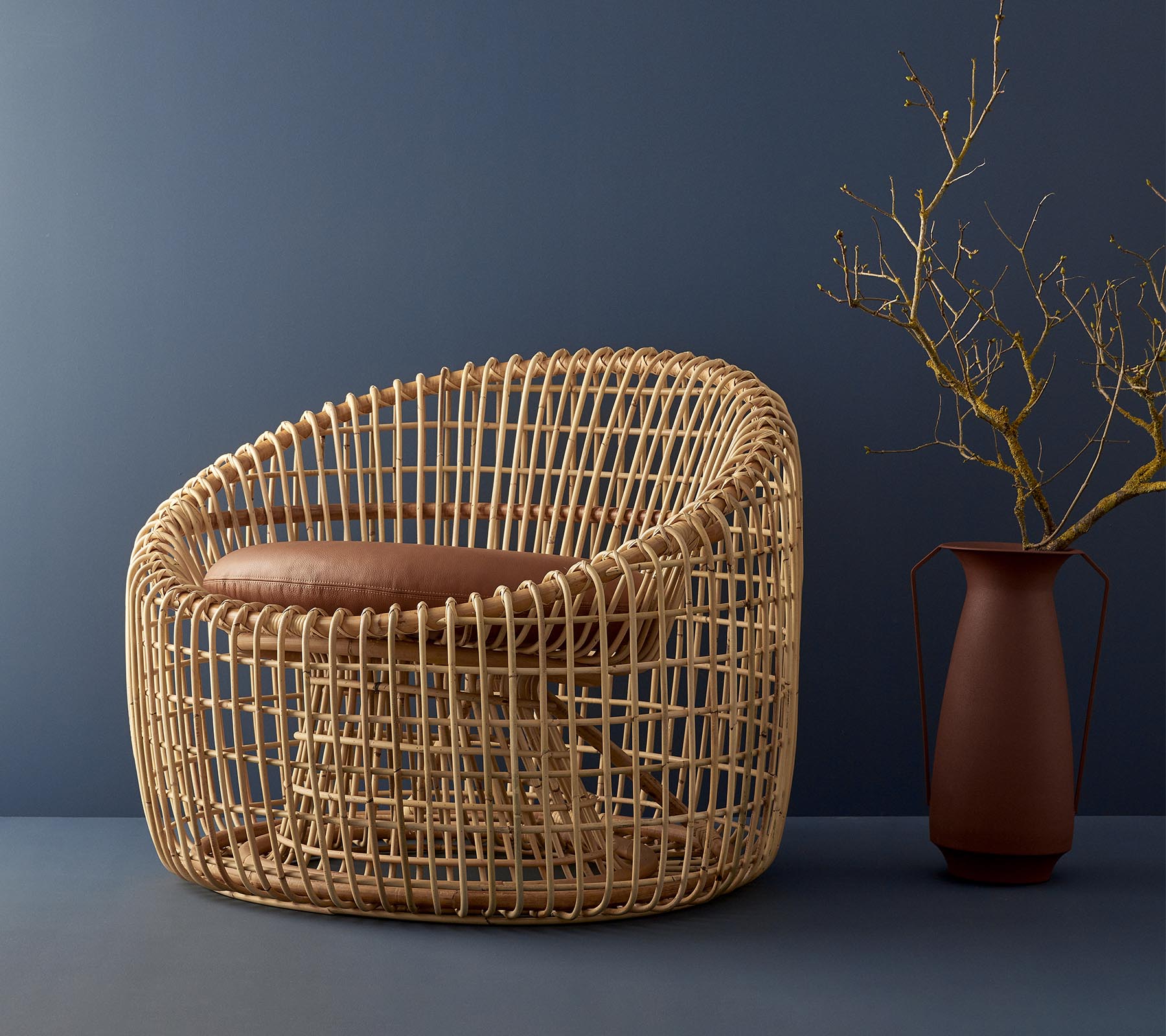 Modern Round Egg Chair - Stylish Indoor/Outdoor Hanging Swing Seat for Living Room, Patio, or Garden Relaxation