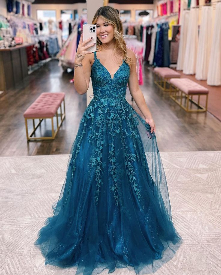Elegant Blue A-Line V-Neck Long Prom Dress with Slit & Applique - Perfect for Evening Gala, Homecoming Dance, and Formal Occasions