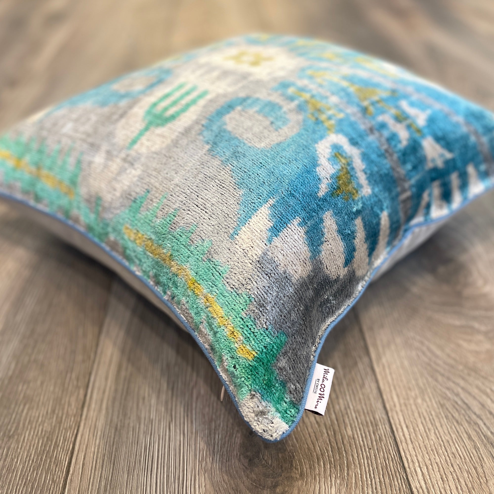 Luxury Velvet Ikat Cushion Cover - Soft Decorative Throw Pillow for Sofa, Bed & Home Decor - Boho Chic Living Room & Bedroom Accent