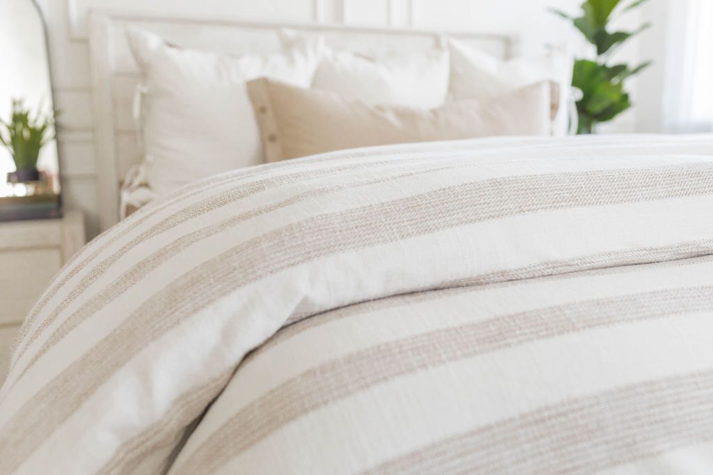 Premium Hayden Duvet Cover Set - Soft & Breathable Queen/King Size Bedding - Perfect for Cozy Bedrooms & Guest Rooms