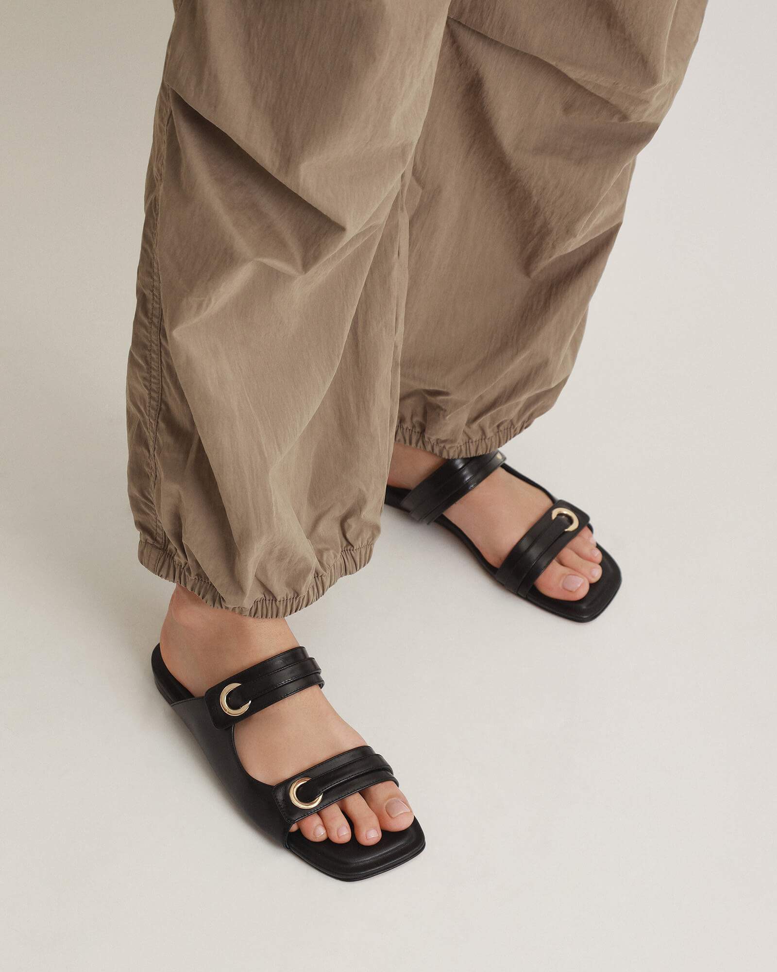 Quilt Flat Sandals for Women - Black Leather Comfortable Slip-On Summer Shoes | Perfect for Beach, Vacation, and Casual Outings