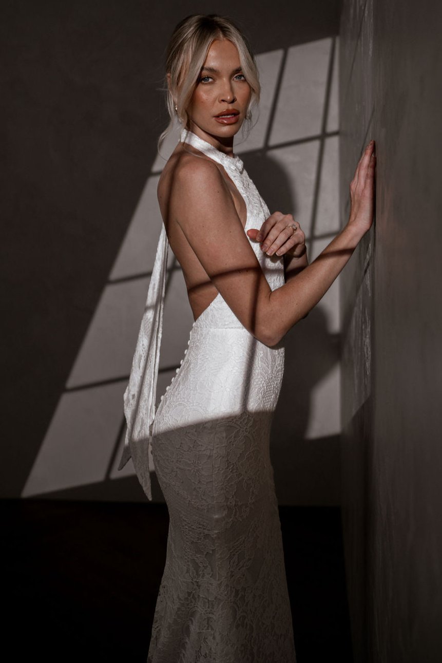 Elegant Lace Ties for Men & Women - Stylish Fashion Accessories for Weddings, Parties & Formal Events