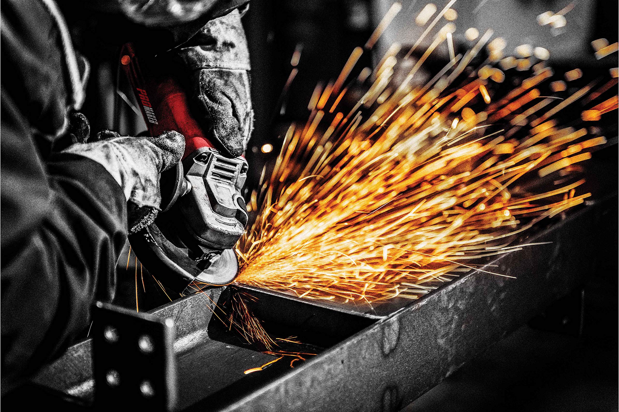 PROMAKER 6.5-Amp 4-1/2 Inch (115mm) Angle Grinder with 750W Power, Includes Grinding Wheel & 2 Extra Carbon Brushes - PRO-ES750 - Perfect for Metal Cutting, Polishing, and DIY Home Improvement Projects
