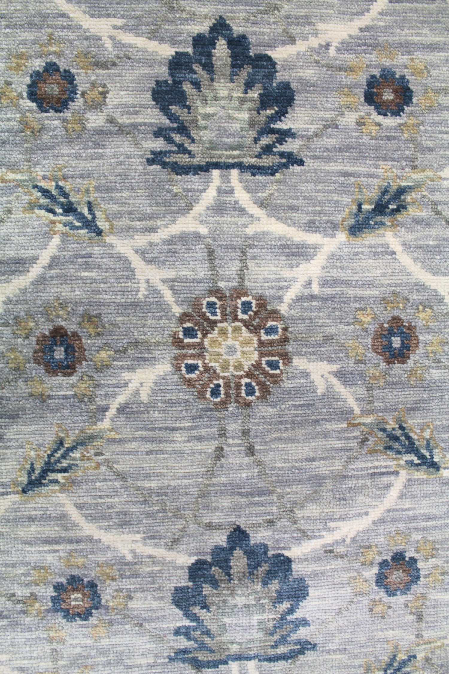 Handwoven Traditional Area Rug - Authentic Arts & Crafts Design J62162 - Perfect for Living Room, Bedroom & Home Decor