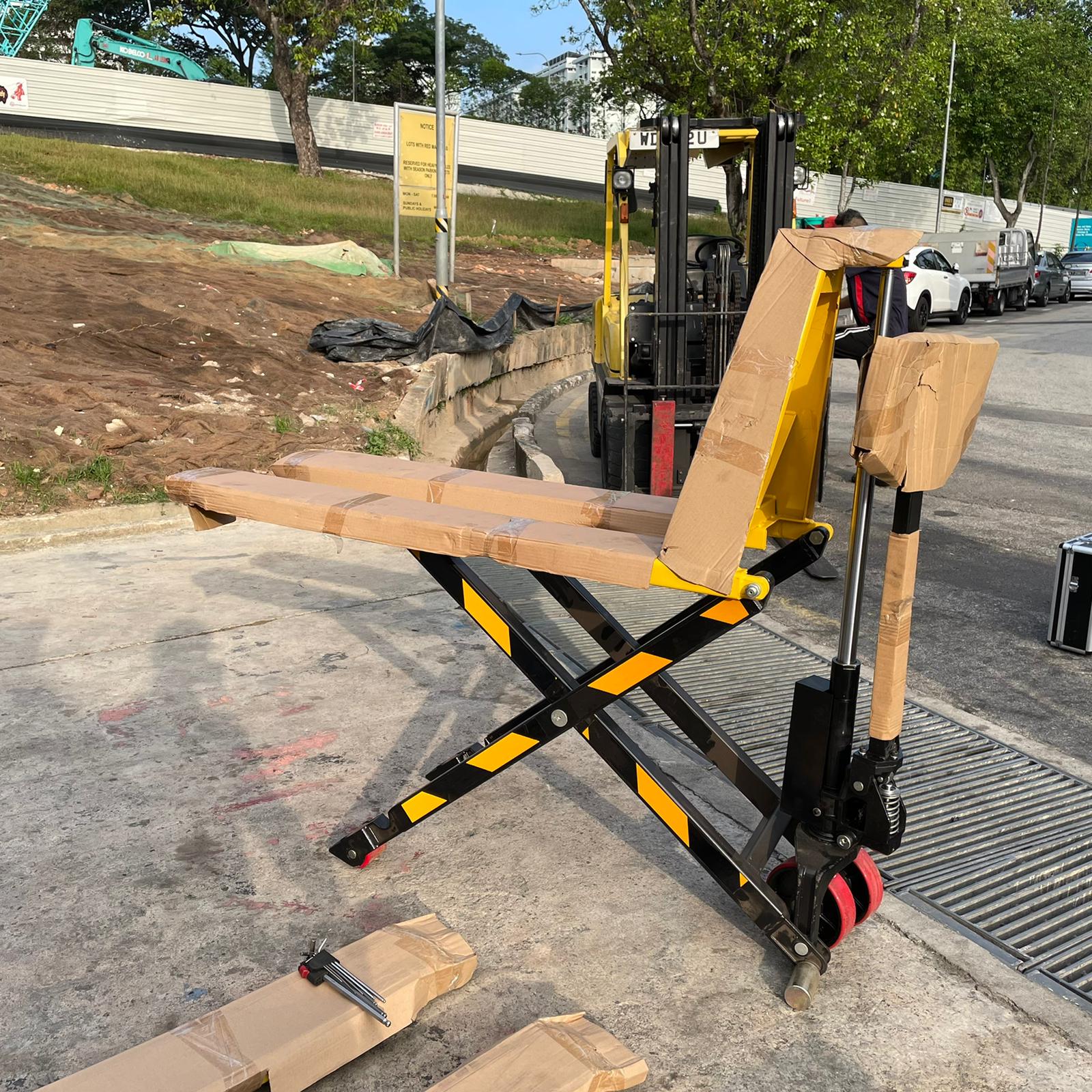 Aiko 1.5 Ton High Lift Scissor Pallet Truck - Heavy Duty Warehouse Equipment for Loading & Unloading | Model PT HPT5415M | Ideal for Industrial Warehouses, Factories & Logistics Centers