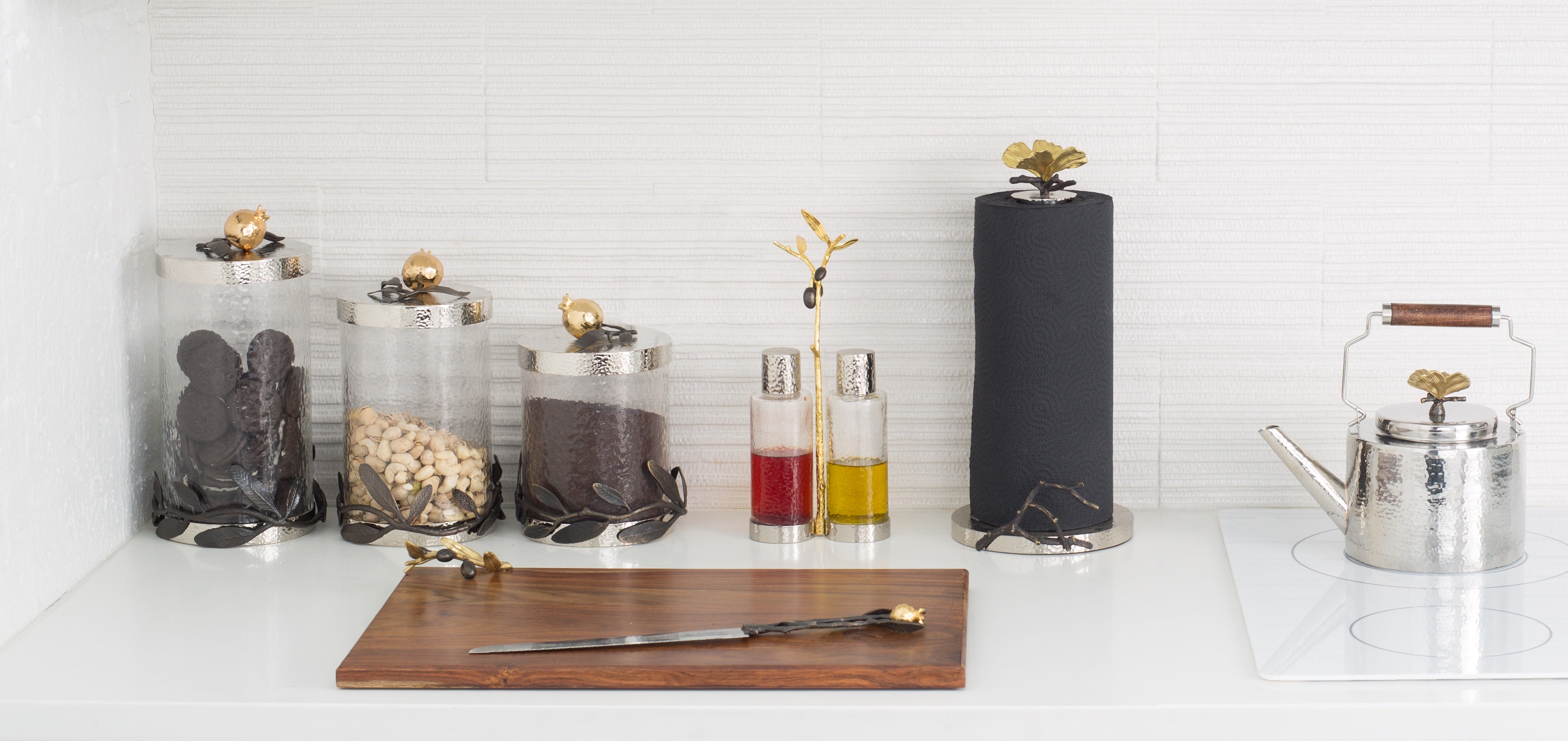 Elegant Butterfly Ginkgo Paper Towel Holder - Stainless Steel Bathroom & Kitchen Organizer - Perfect for Home, Office, and Restaurant Use