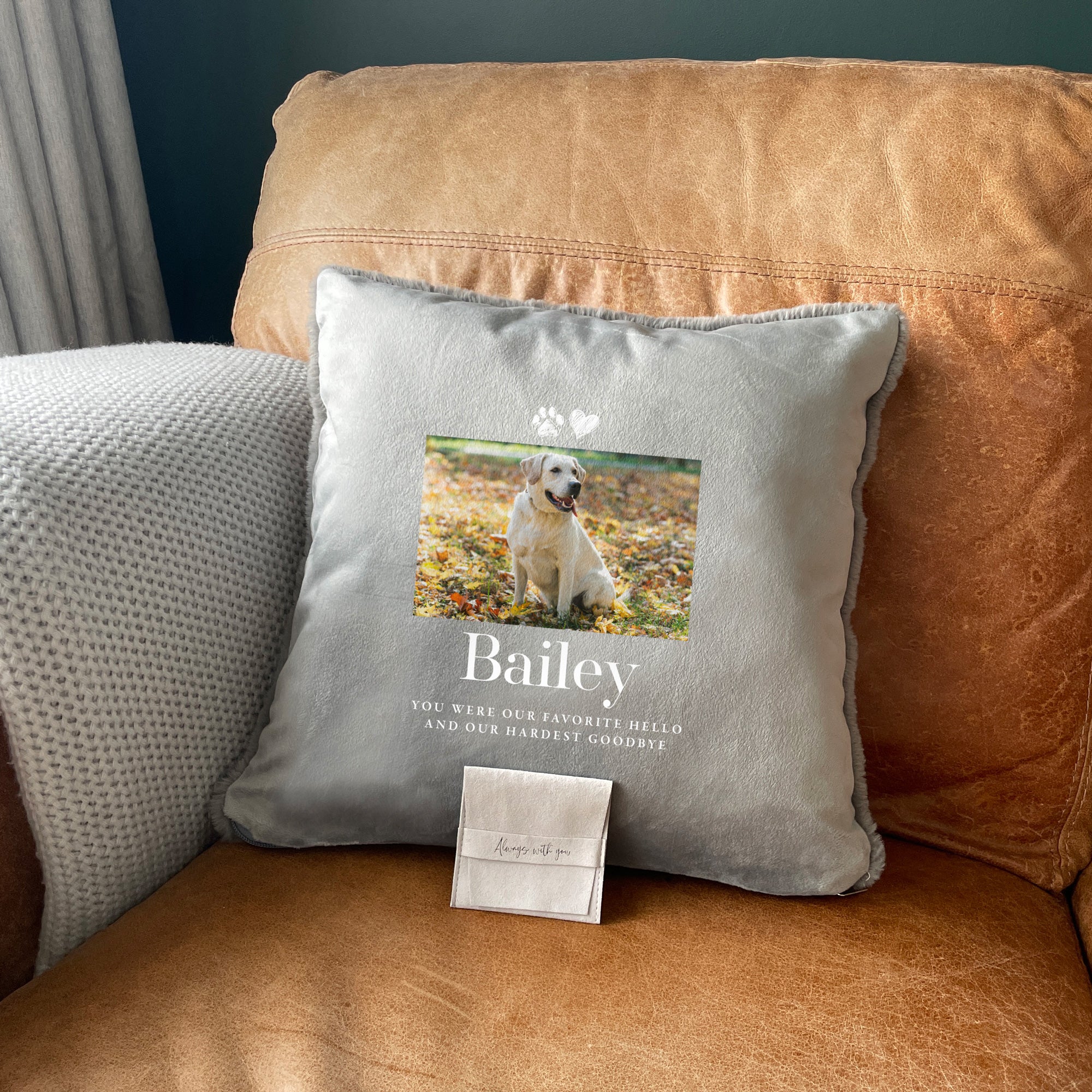 Personalized Pet Memorial Cushion with Photo - Faux Fur Keepsake for Ashes - Comforting Pet Loss Gift for Dog & Cat Owners - Perfect for Home Memorials & Healing