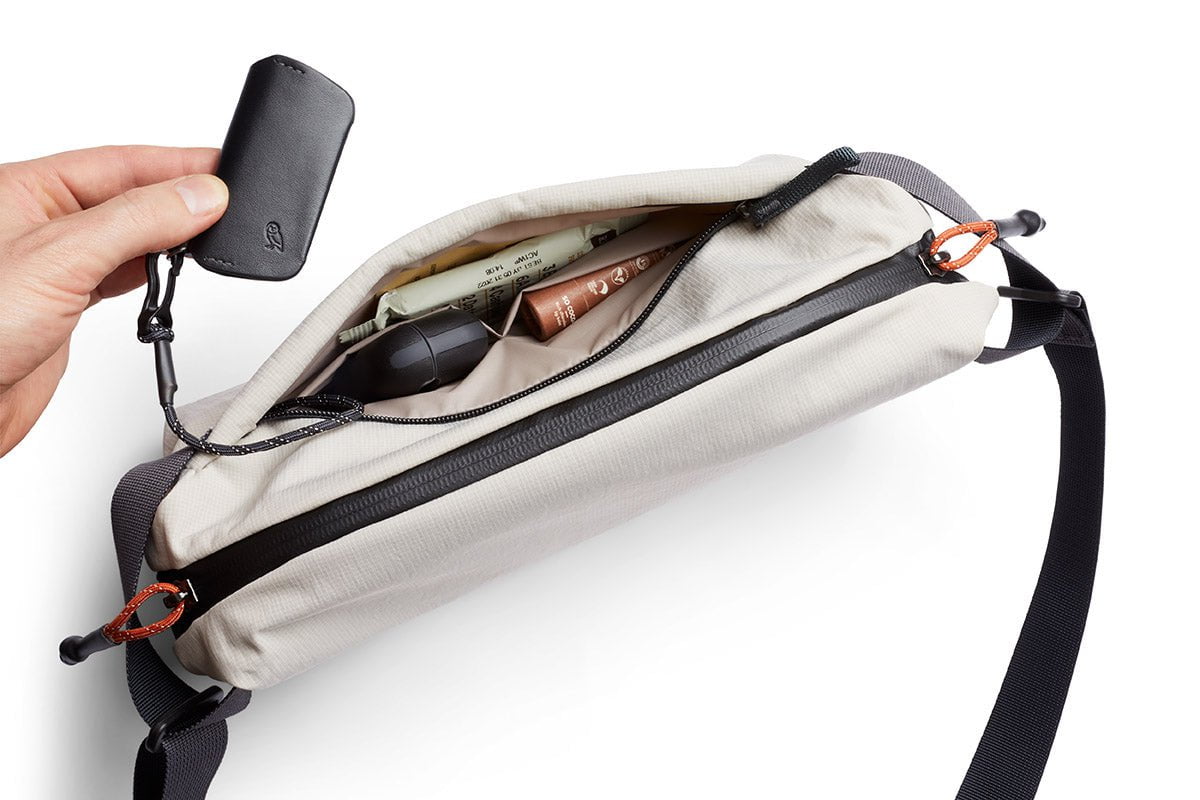 Bellroy Lite Sling - Lightweight Crossbody Bag for Men & Women | Water-Resistant Travel Sling Pack | Perfect for Hiking, Commuting & Everyday Carry (Black)