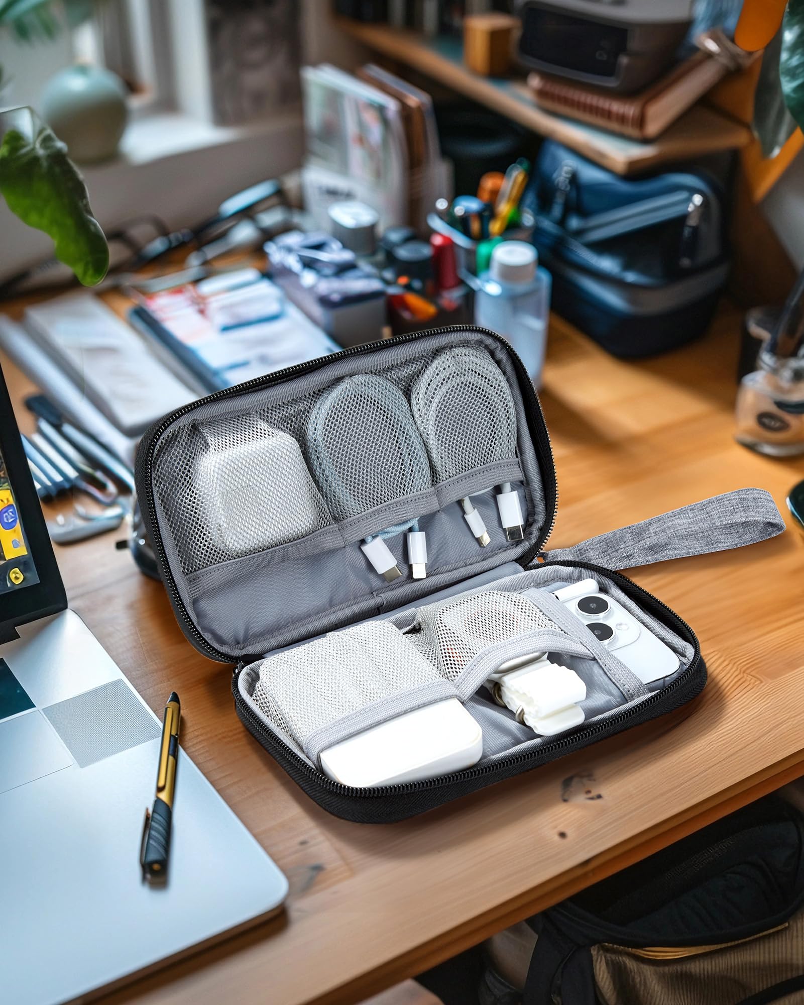 BAGSMART Electronics Organizer Travel Case - Small Cable Organizer Bag for Charger, Phone & Tech Accessories - Gray - Perfect for Business Trips, Vacations & Daily Commute