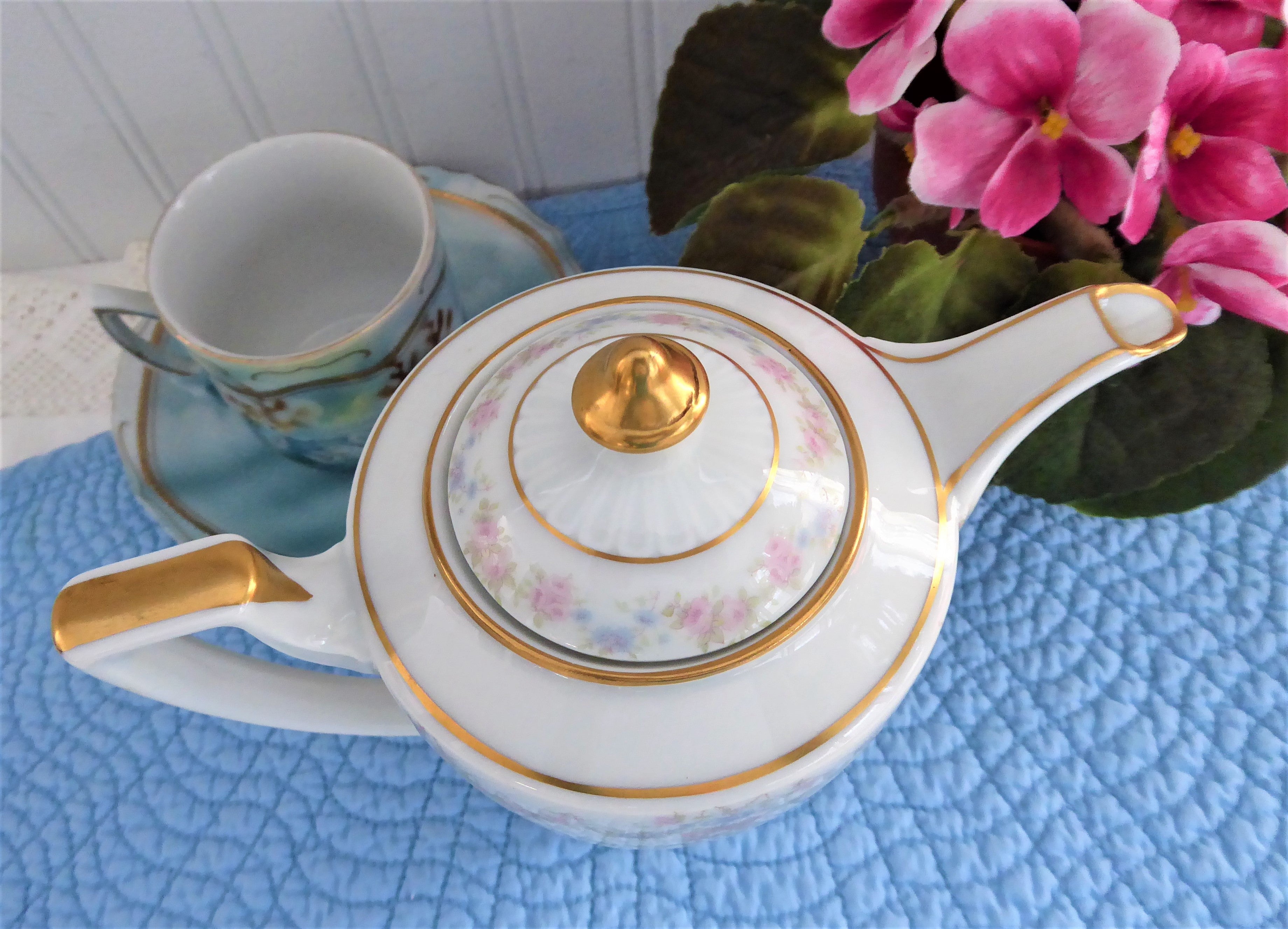 Antique Edwardian Chocolate Pot with Floral Swags & Blue Ribbon - Thomas Bavaria Porcelain Teapot - Perfect for Afternoon Tea, Victorian Tea Parties & Collectible Display