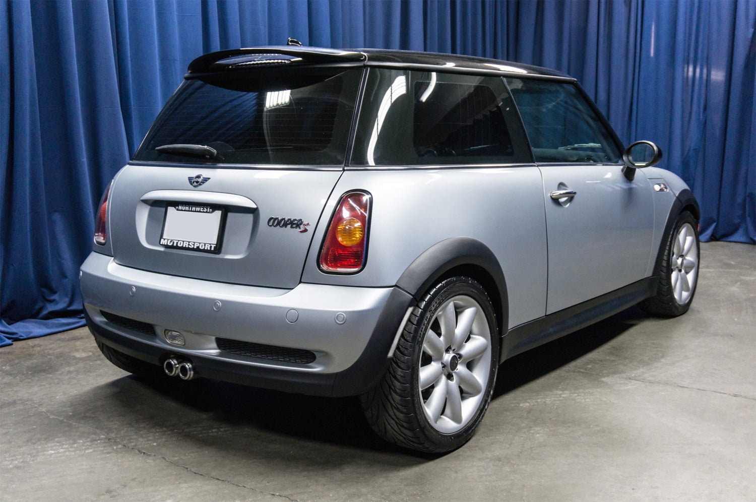 Euro Clear Lens Red LED Rear Side Marker Lights for 1st Gen 2002-2008 MINI Cooper - Enhanced Visibility & Safety for Night Driving