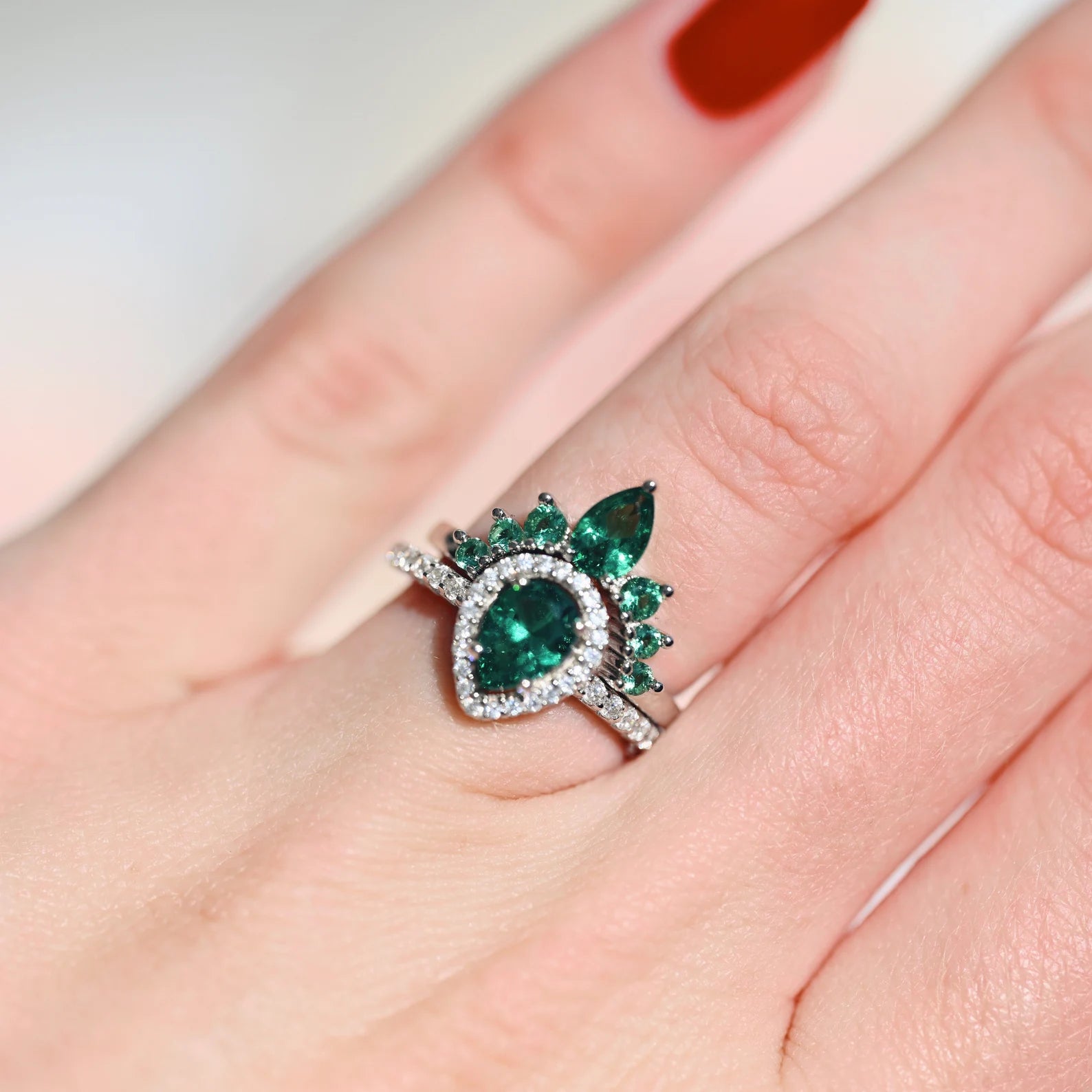 Amy Emerald Ring Set - 925 Sterling Silver Women's Jewelry, Elegant Green Gemstone Ring for Engagement, Anniversary & Gift | Perfect for Parties, Weddings & Special Occasions
