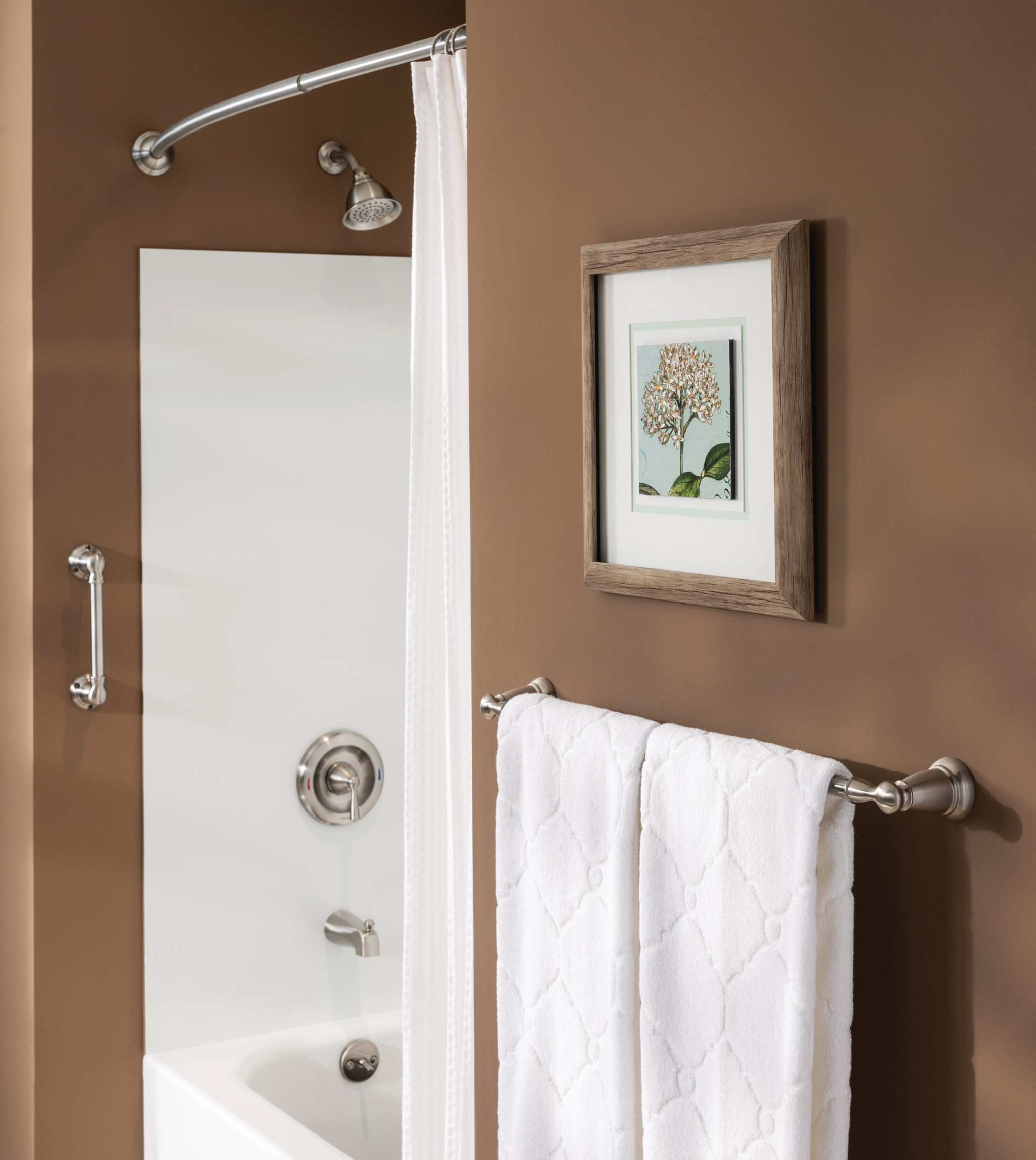 Banbury Chrome 18-Inch Bathroom Towel Bar - Heavy Duty Stainless Steel Towel Rack for Bathroom, Kitchen, and Spa - Rust-Resistant & Easy Installation