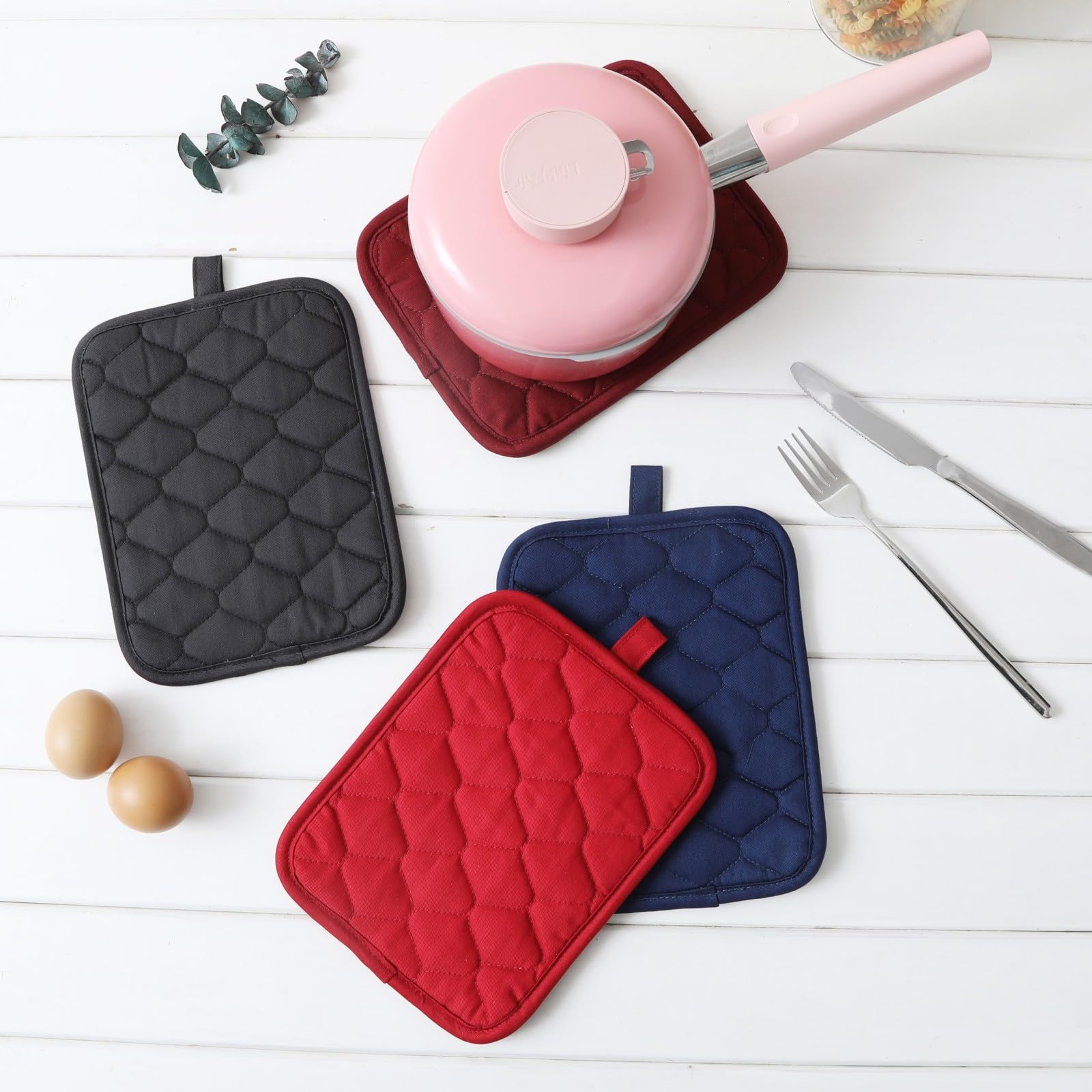Glynniss Anti-Slip Heat Resistant Pot Holders Set - 2PCS Cotton Oven Mitts with Neoprene Lining (450°F Protection, 7x9 Inches, Machine Washable, Black) - Perfect for Cooking, Baking & Serving Hot Dishes Safely