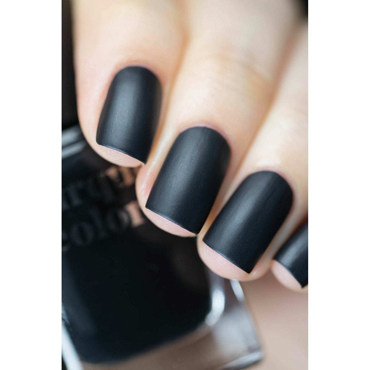 Cirque Colors Matte Look Top Coat Nail Polish - 0.37 oz Long-Lasting Shine for Professional & At-Home Manicures - Perfect for Everyday Wear & Special Occasions