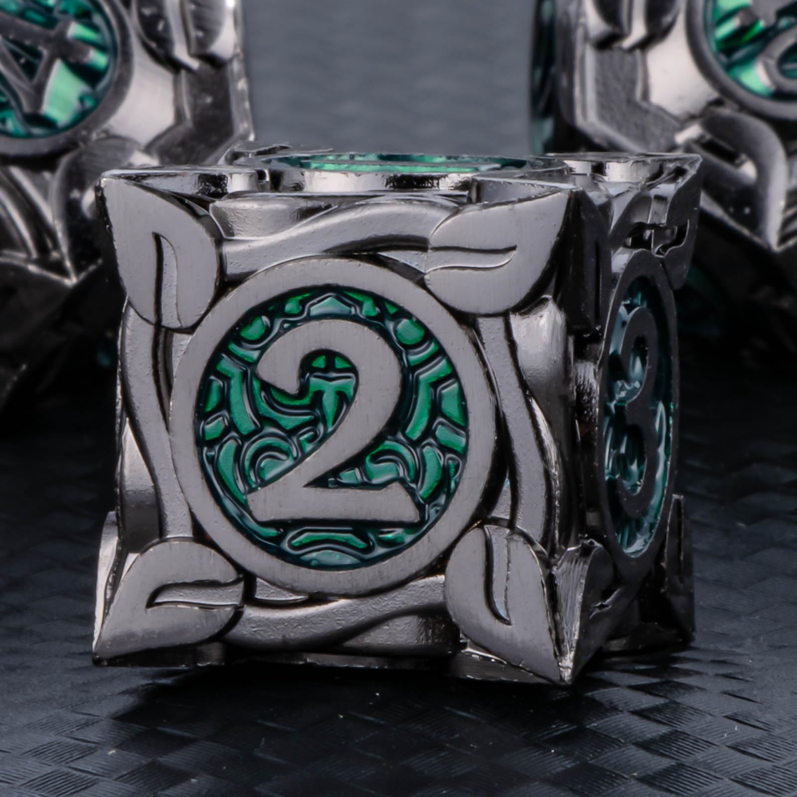 Premium 7-Piece Metal DND Dice Set for Dungeons & Dragons - Nature Vines Leaf Design Polyhedral RPG Dice (D20, D12, D10, D8, D6, D4) with Gift Box - Perfect for Tabletop Gaming, RPG Sessions & Collector's Display