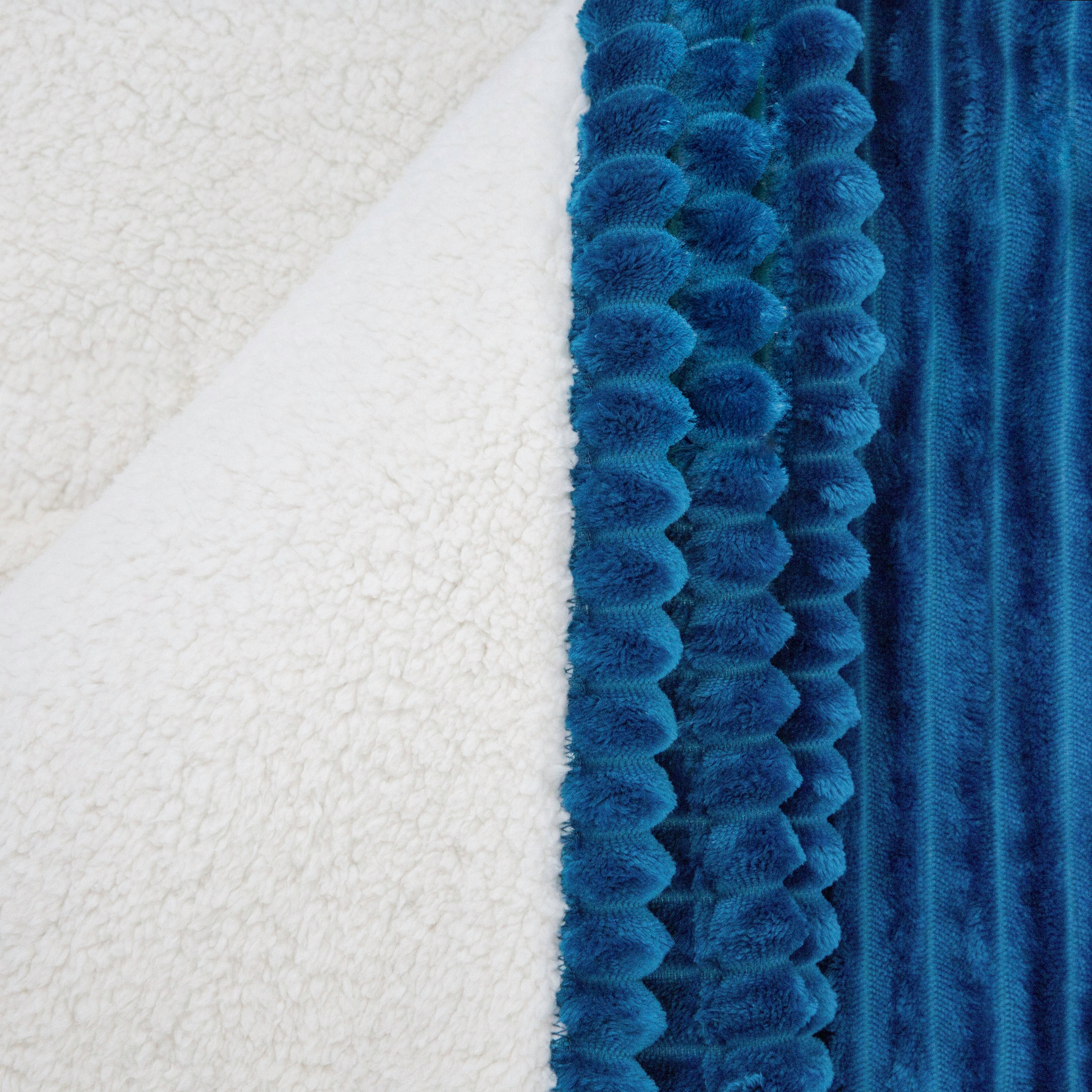 XXL Soft Plush Corduroy Blanket - Ultra Cozy Oversized Throw for Bed, Couch & Sofa - Perfect for Winter Nights, Movie Time and Home Decor