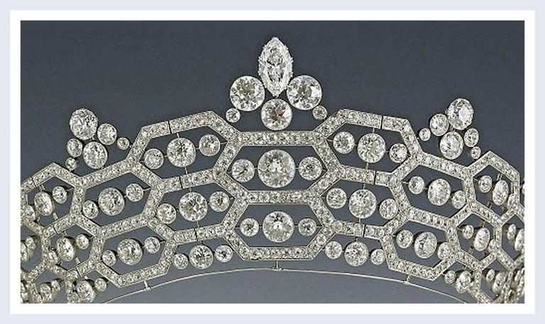 CAMILLA Royal Bridal Tiara - Sparkling Crystal Wedding Crown for Bride | Perfect for Bridal Showers, Weddings & Special Occasions