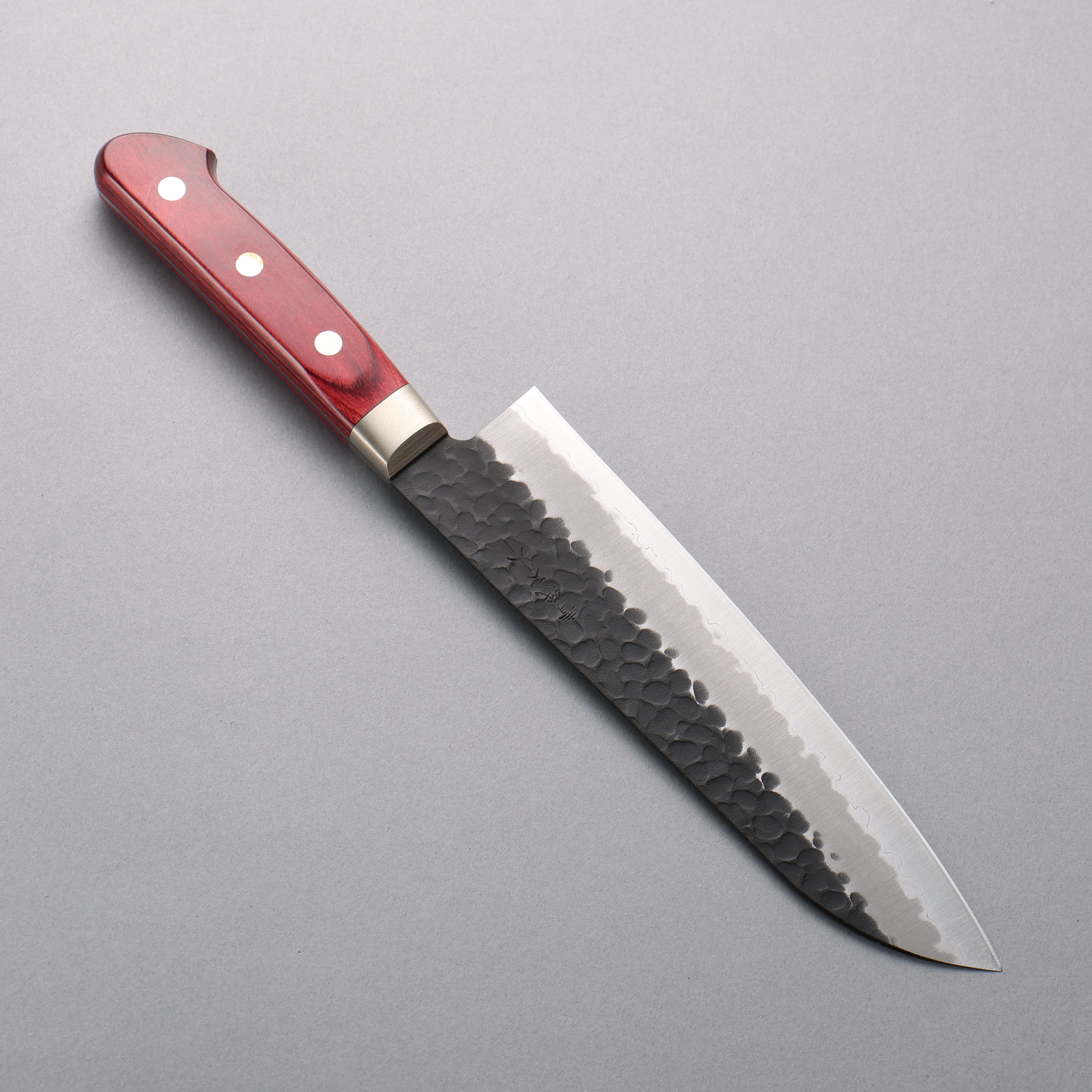 Seisuke Blue Super Hammered Black Santoku Knife 180mm with Red Pakkawood Handle - Premium Japanese Kitchen Knife for Slicing, Dicing, and Chopping Vegetables, Meat, and Fish
