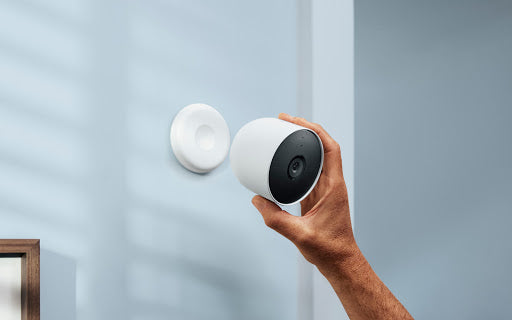 Google Nest Cam Outdoor - Battery-Powered Weatherproof Security Camera for Home Surveillance (Snow White) - Monitor Your Property Day & Night with HD Video & Smart Alerts