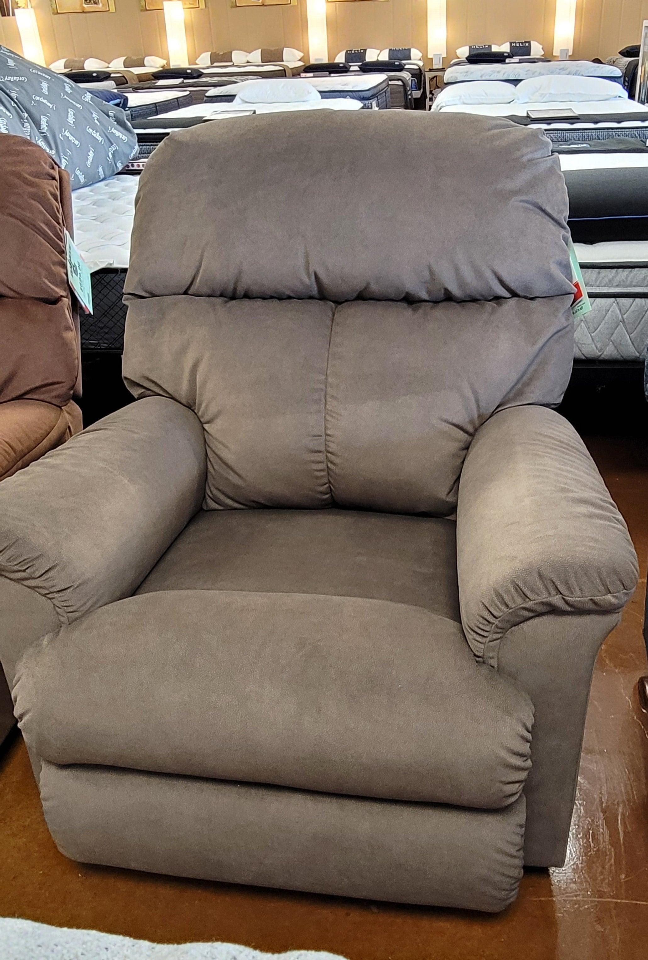 Reed Recliner 704 10 D2027 67 - Comfortable Modern Reclining Chair for Living Room, Bedroom & Home Theater Relaxation