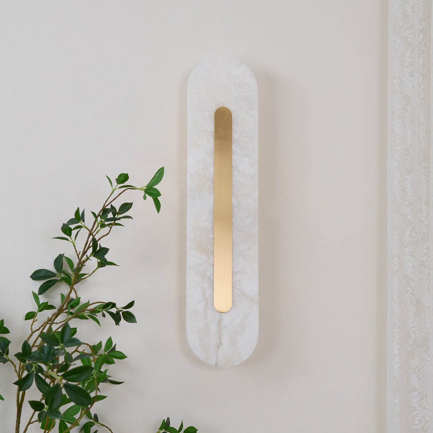 Modern Alabaster Rounded Wall Light Fixture - Elegant Indoor Sconce for Living Room, Bedroom & Hallway Lighting