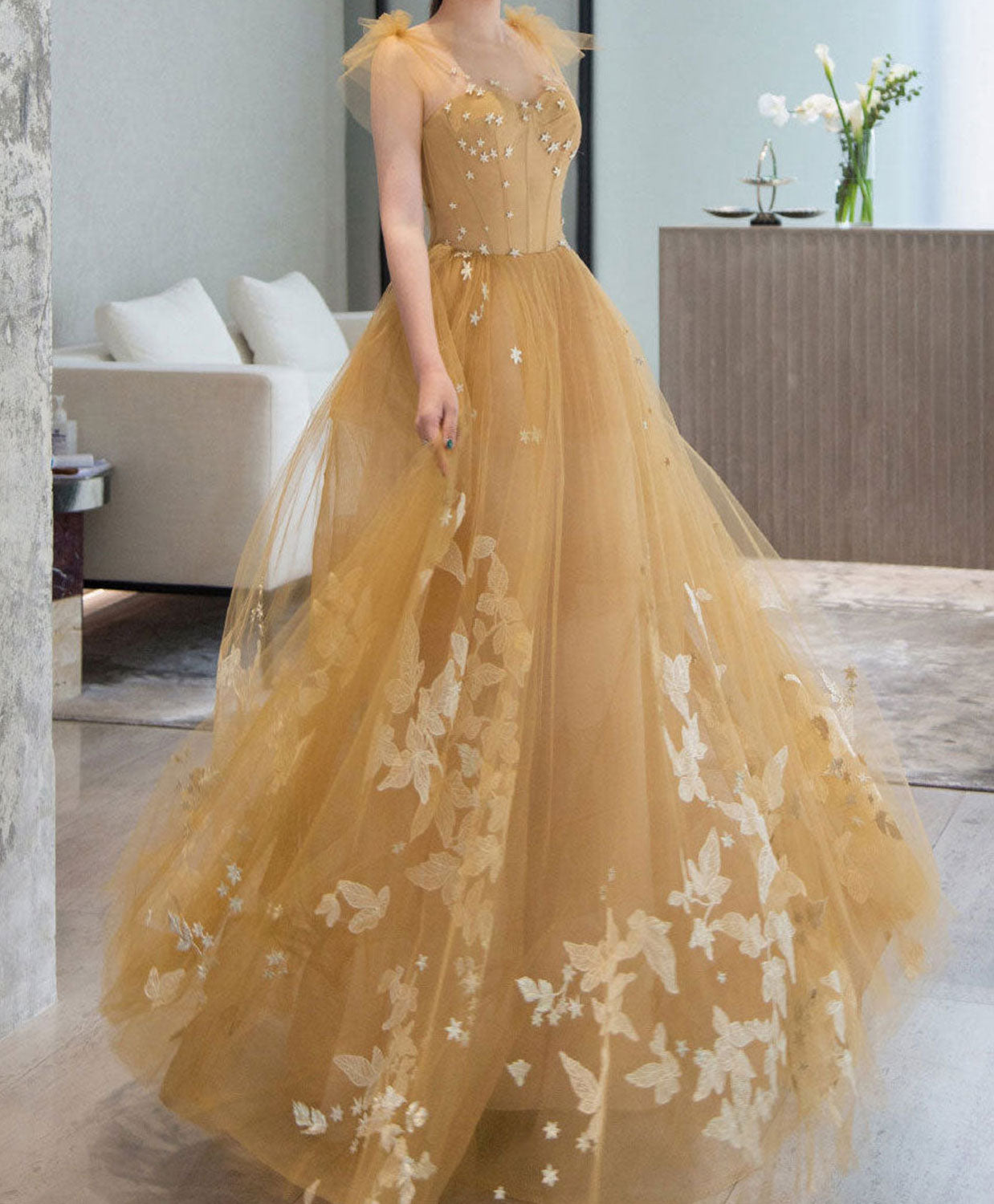 Elegant Champagne Tulle Lace Long Prom Dress & Evening Gown - Perfect for Formal Dances, Weddings, and Special Occasions