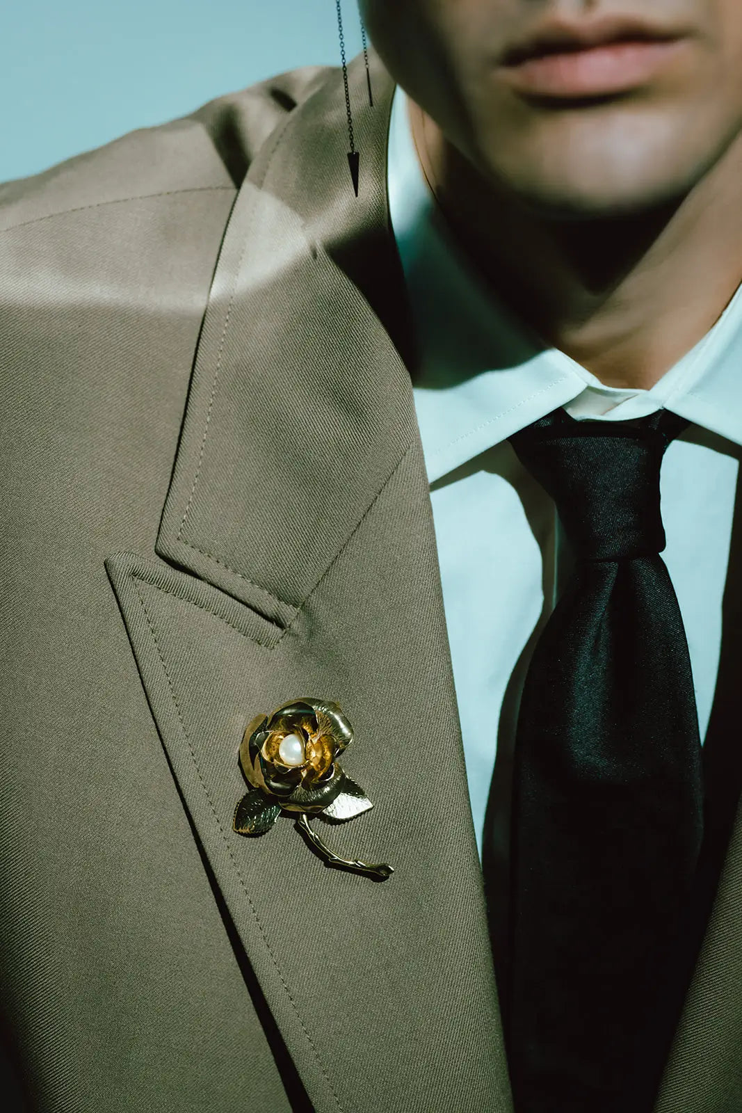 Elegant Gentleman Lapel Pin - Classic Gold & Silver Tie Clips for Suits - Perfect for Weddings, Business Meetings & Formal Events