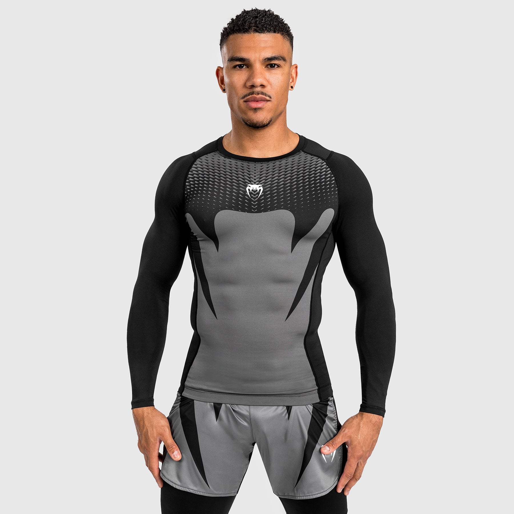 Venum Attack Men's Long Sleeve Rashguard - Black/Grey MMA Rash Guard for BJJ, MMA & Training - Moisture Wicking & Compression Fit for Combat Sports & Gym Workouts