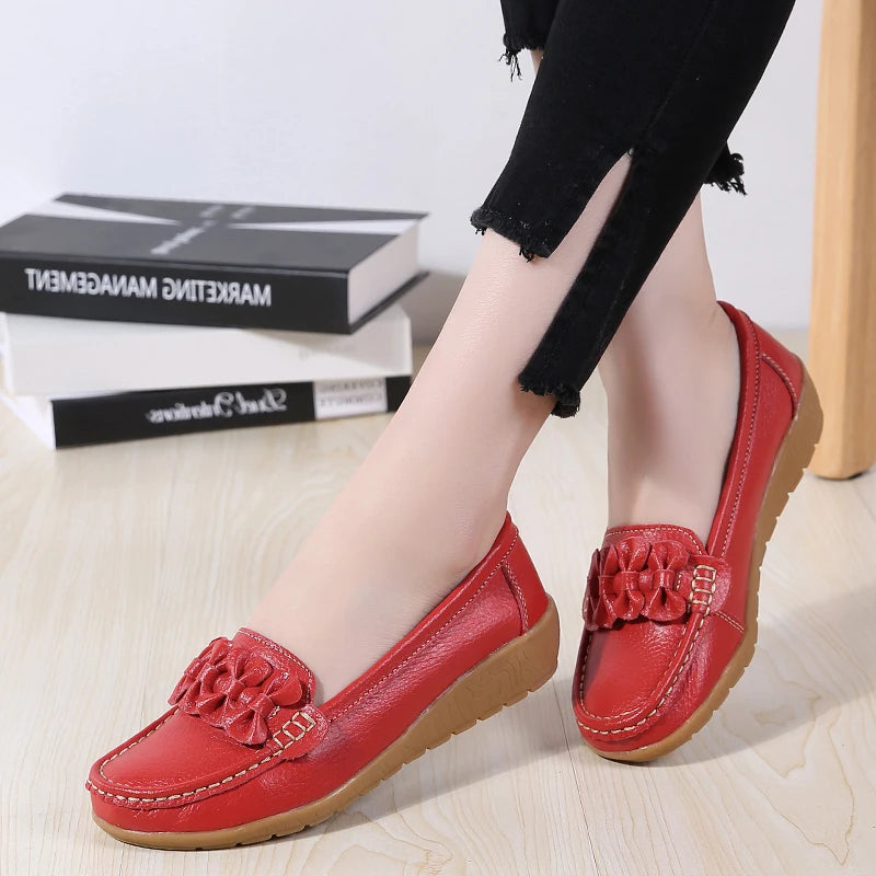 Genuine Leather Women's Loafers - Soft Non-Slip Boat Shoes with Sturdy Sole | Comfortable Flats in Extended Sizes | Perfect for Office, Travel & Casual Wear