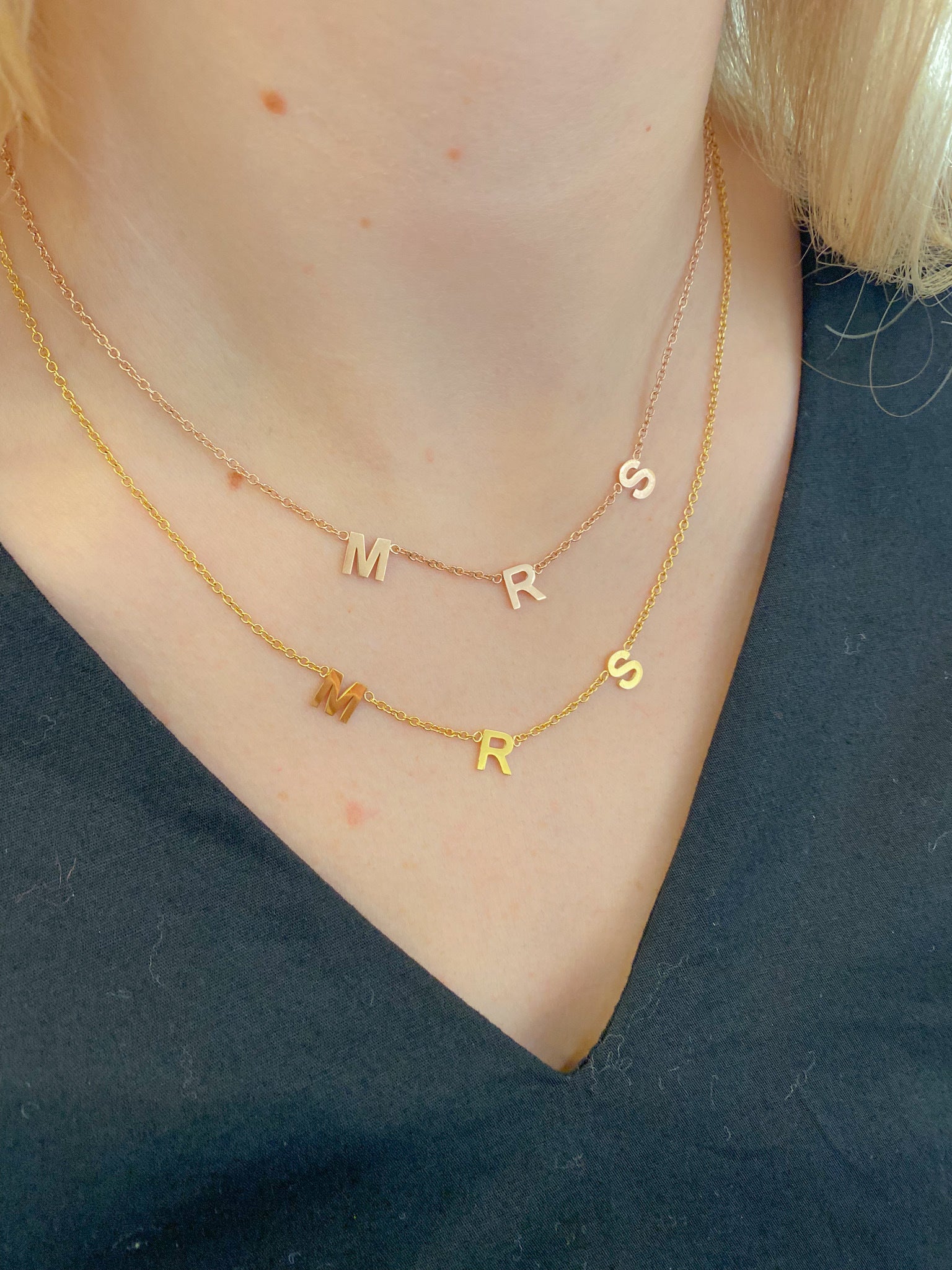 Personalized MRS Letter Necklace for Women - Elegant Gold & Silver Initial Pendant Jewelry Gift for Wife, Girlfriend, Mom | Perfect for Anniversaries, Weddings, Valentine's Day & Special Occasions