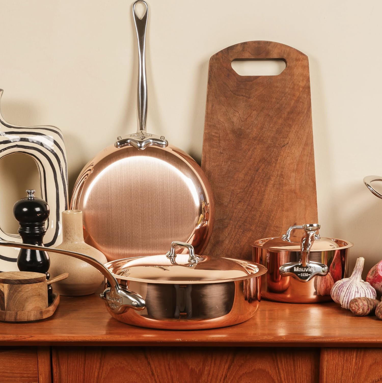 Premium Mauviel M'Heritage 150S 10.2-Inch Copper & Stainless Steel Frying Pan - 1.5mm Polished Copper Lining, Cast Stainless Steel Handle - Made in France - Ideal for Professional Chefs & Home Cooking