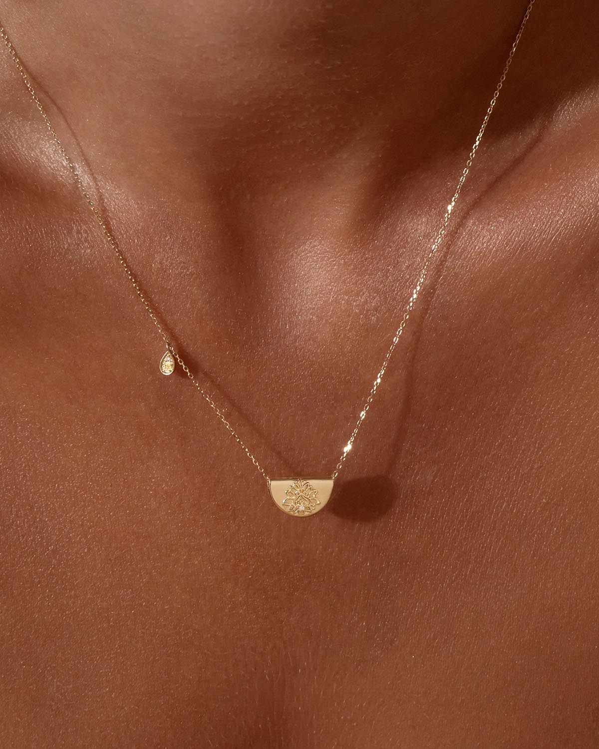 14K Solid Gold Lotus Birthstone Diamond Necklace with November Citrine - Elegant Jewelry Gift for Women, Birthday, Anniversary & Special Occasions