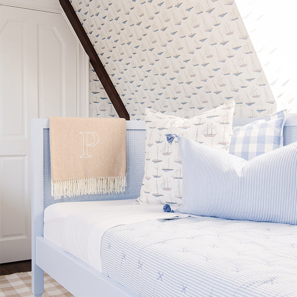 Classic Striped Quilt - Soft & Cozy Bedding for All Seasons | Perfect for Home Decor, Guest Rooms & Cozy Nights