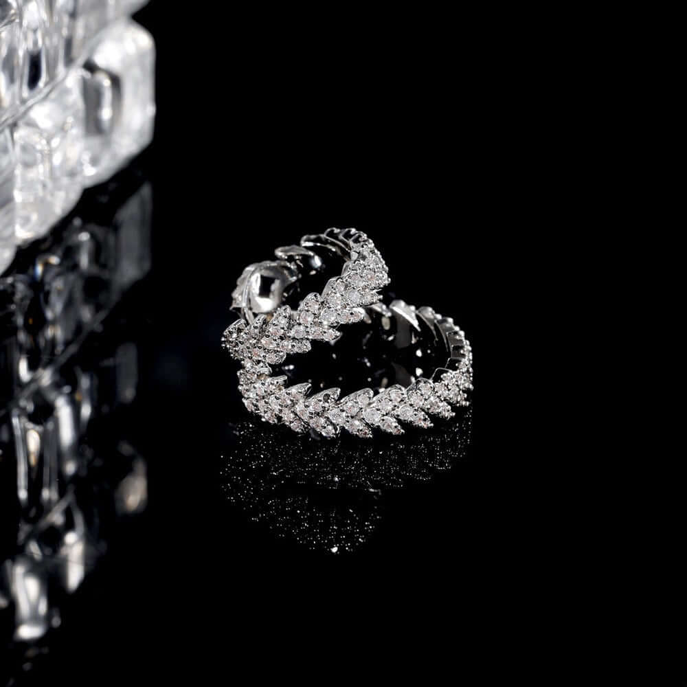 Sparkly Leaf Layering Ear Cuff - Trendy Gold/Silver Leaf Ear Cuff Jewelry for Women | Perfect for Parties, Weddings & Everyday Wear | R1194