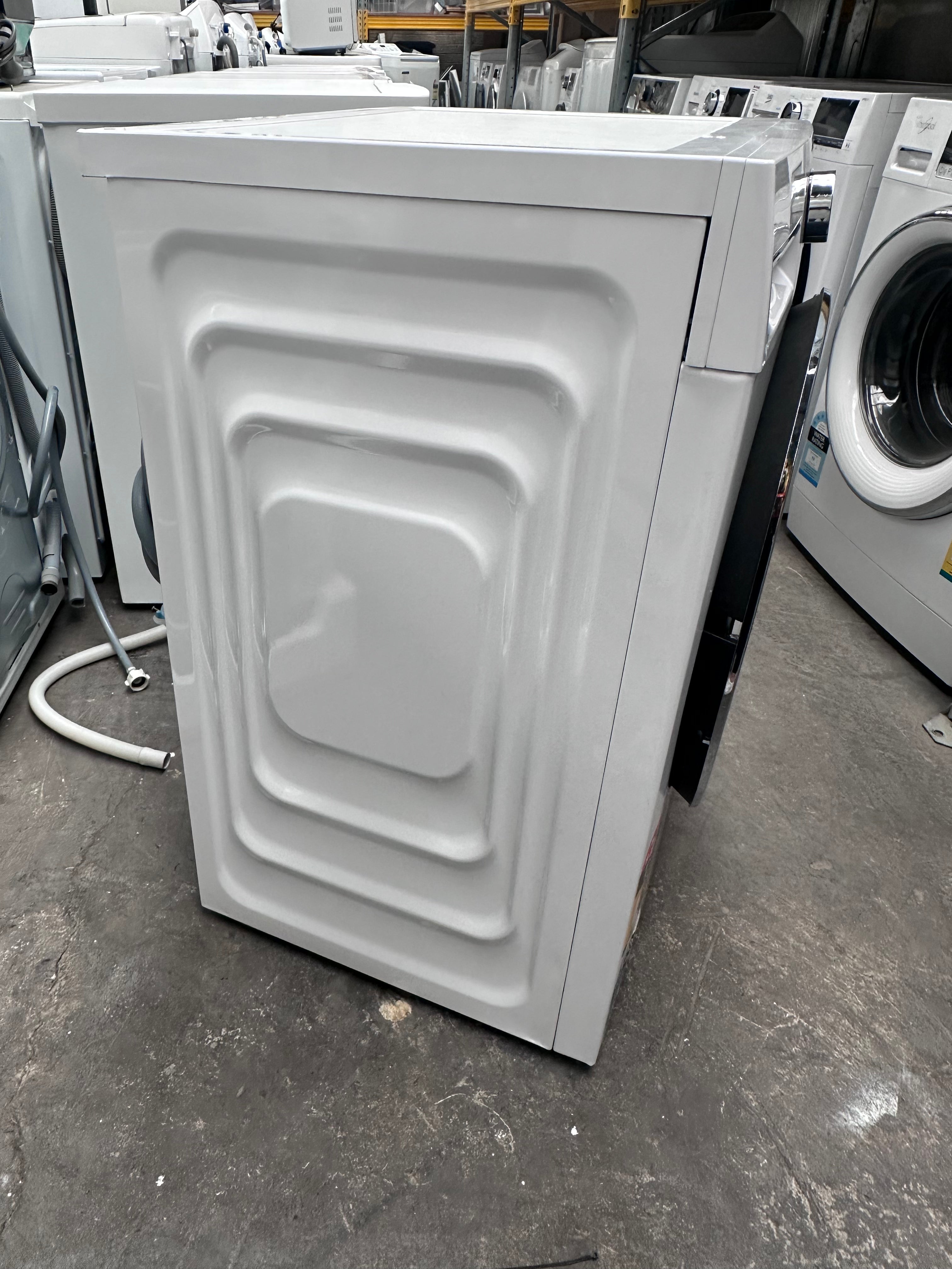 Beko BFLB8020W 8kg Front Load Washing Machine with Steam Function - Factory Second - Perfect for Small Apartments & Laundry Rooms