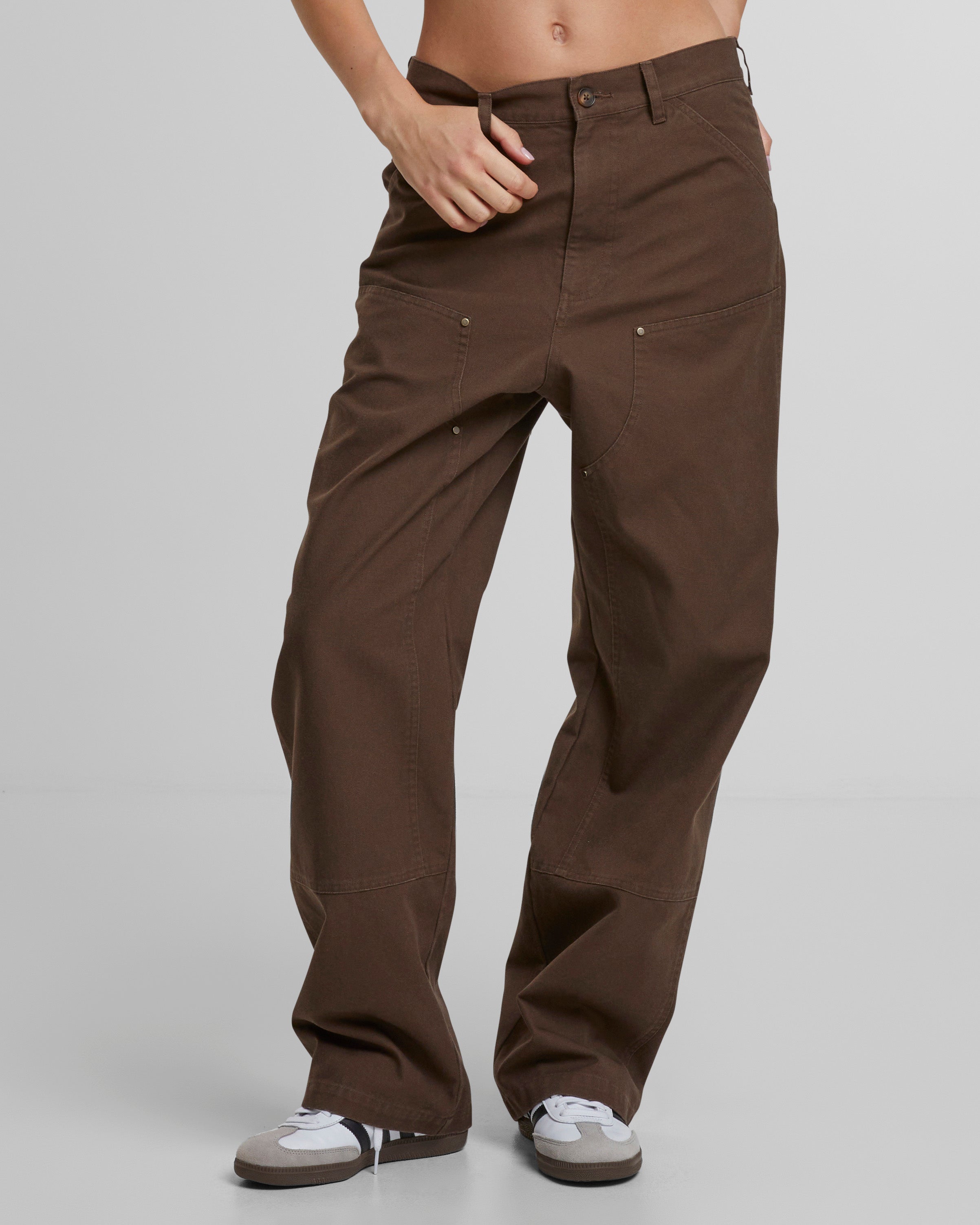 East Ham Carpenter Pants for Men - Durable Brown Work Pants with Multiple Pockets - Perfect for Construction, Woodworking & Outdoor Activities