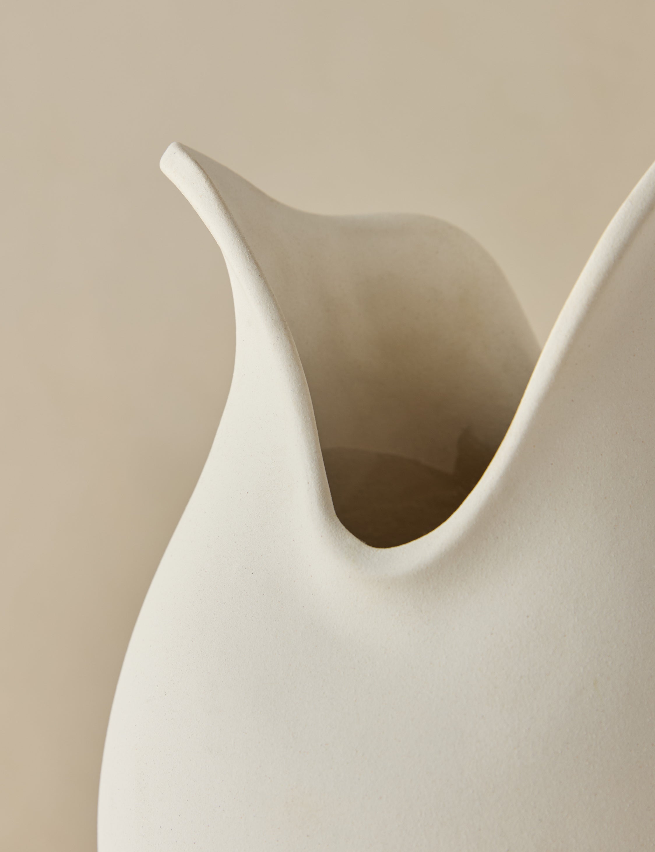 Avayah Elegant Glass Vase for Home Decor - Perfect for Flowers, Centerpieces & Wedding Decorations