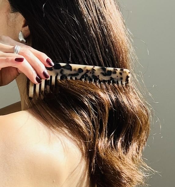 CLUB N'2 Ivory Tortoise Wide Tooth Hair Comb - Unisex Detangling Comb for Straight, Wavy & Curly Hair - Styling Comb for Smooth & Tangle-Free Hair - Perfect for Daily Use, Travel & Salon Styling