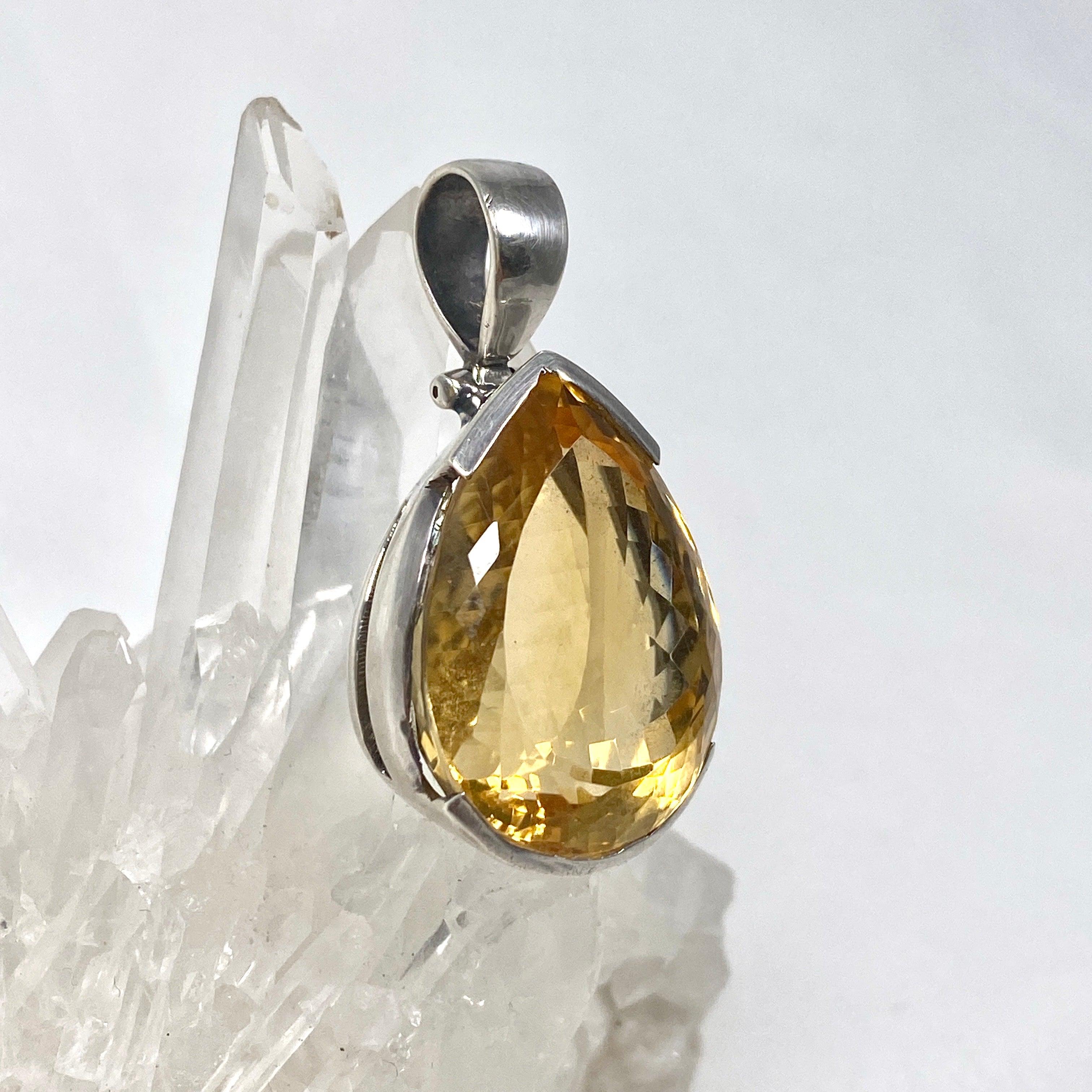 Natural Citrine Faceted Teardrop Pendant Necklace KPGJ3643 - Elegant Jewelry for Women, Perfect for Parties & Gifts